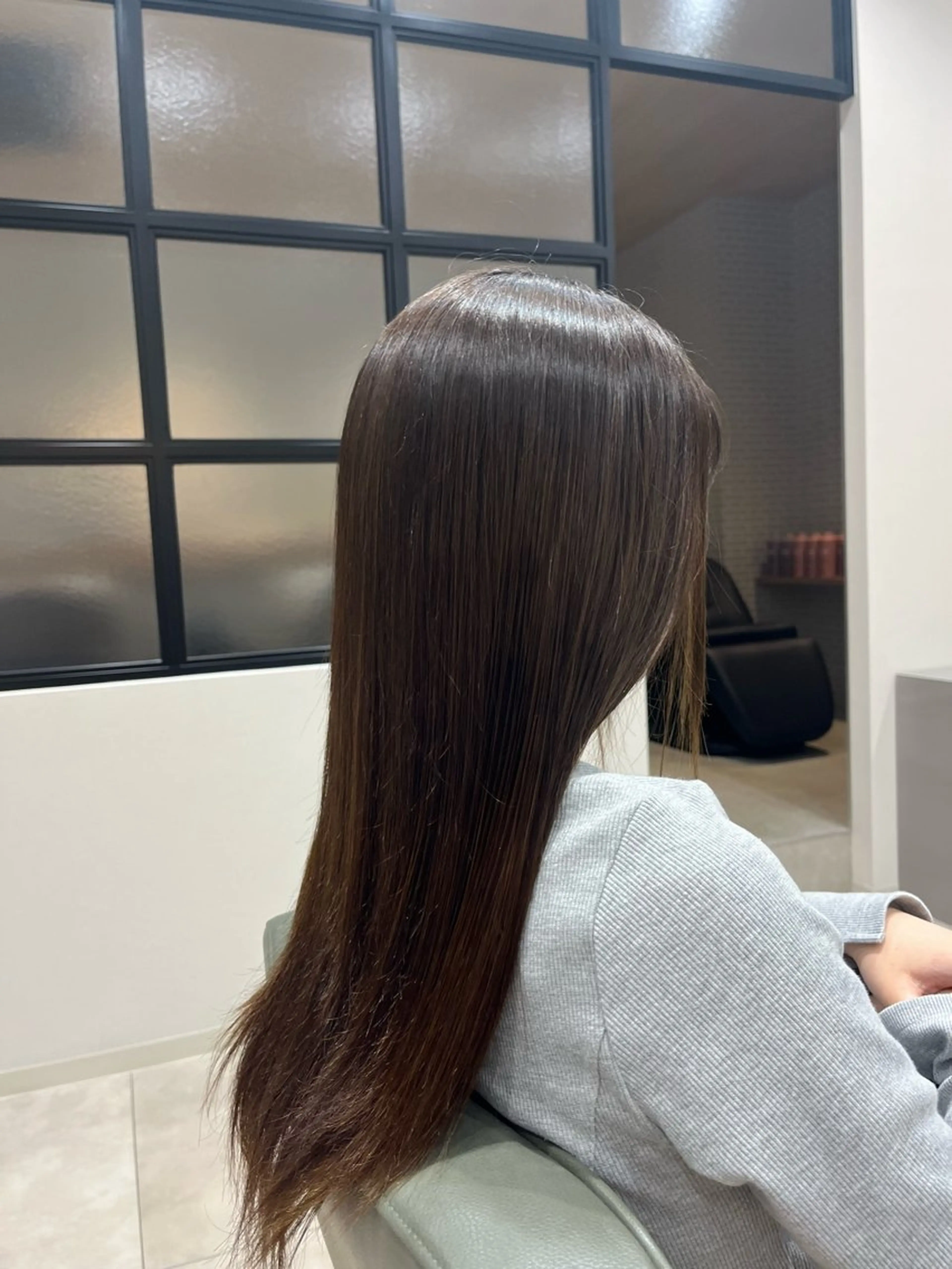 カラー ヘアカラー トリートメント カラーモデル Takahataのヘアスタイル