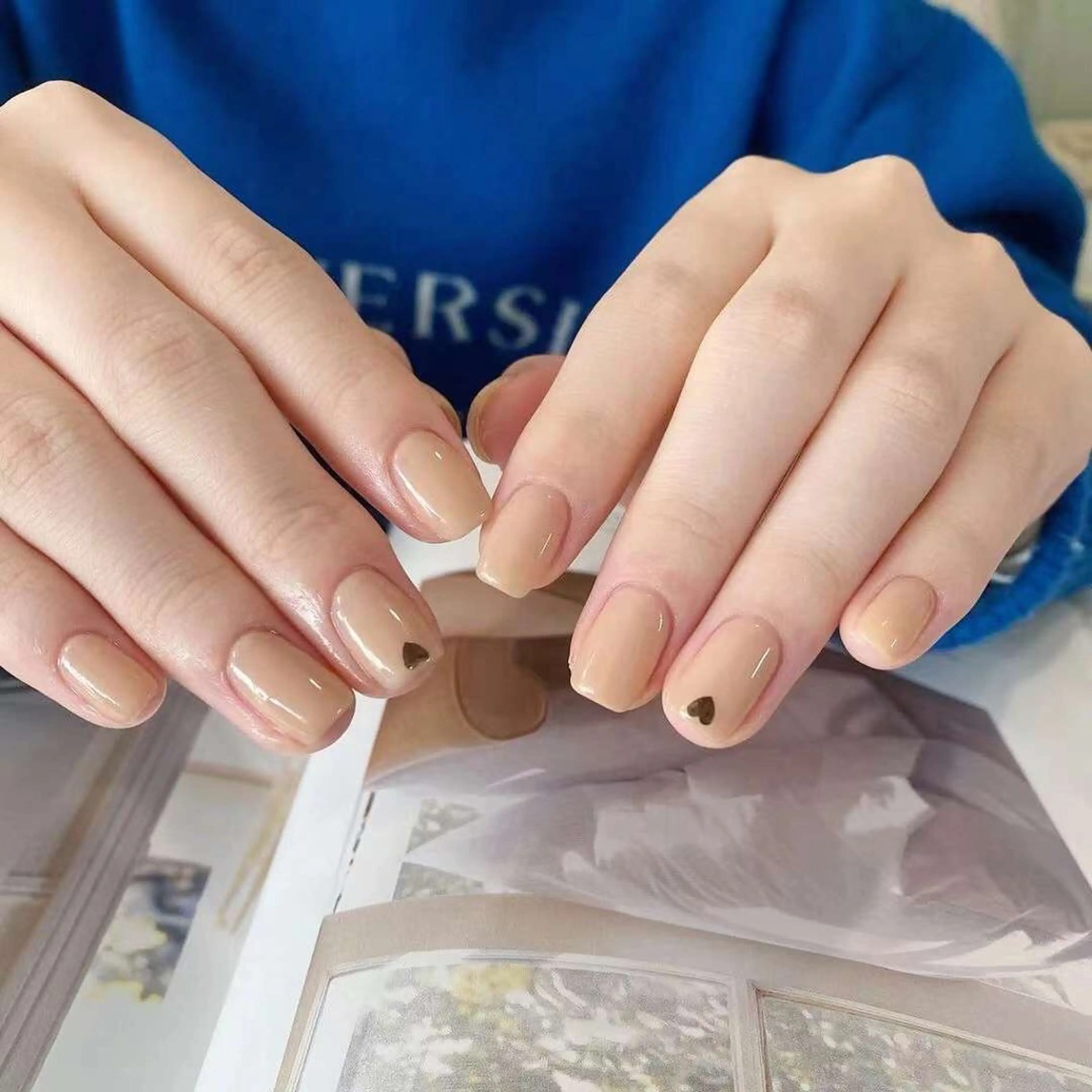 ネイル ハンドネイル VIVIAN リサのネイルデザイン