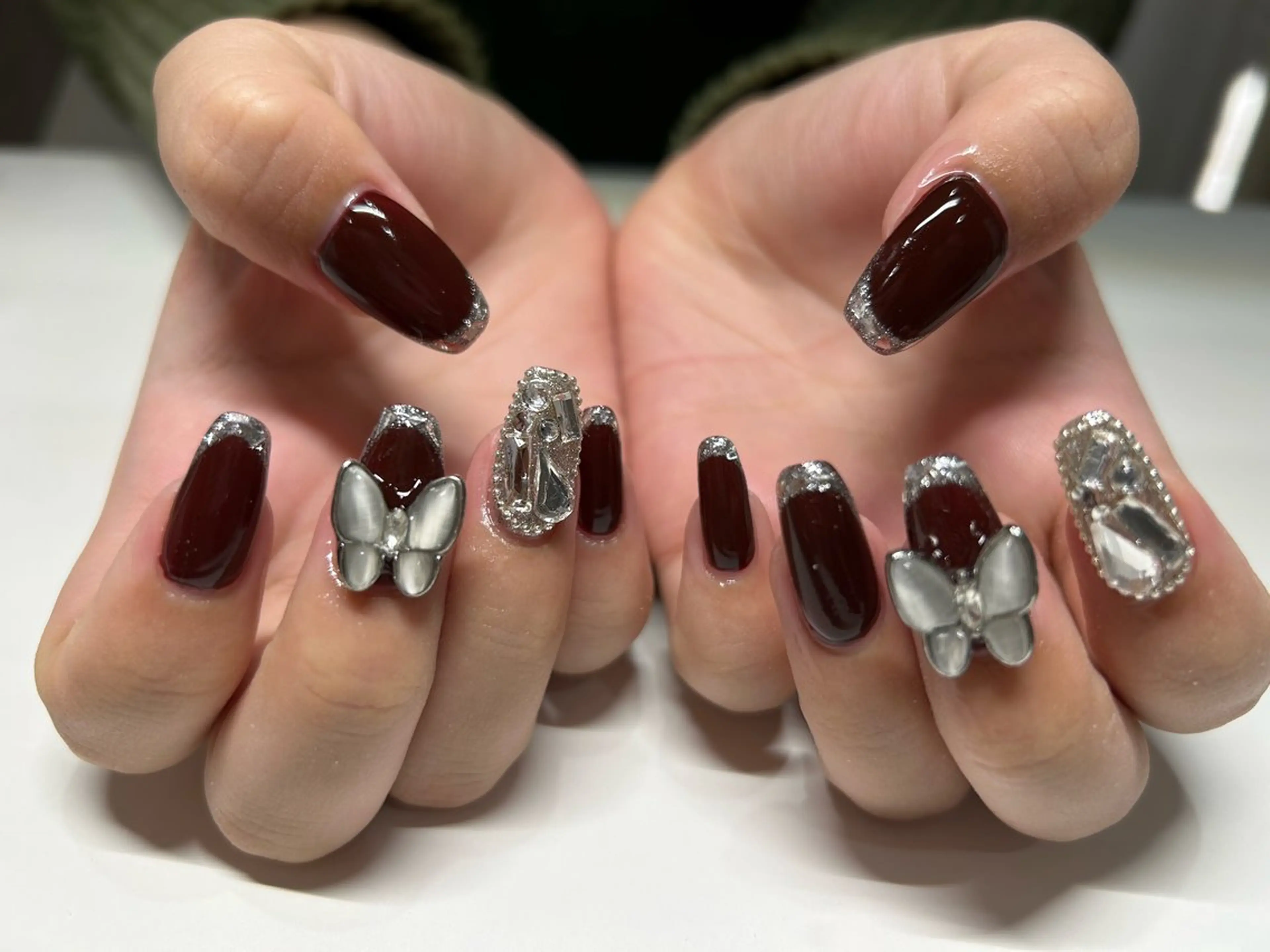 ネイル アートネイル フレンチネイル ジェルネイル グラデーション マグネットネイル ハンドネイル Miss:R 中津店所属・加藤 洋美のネイルデザイン