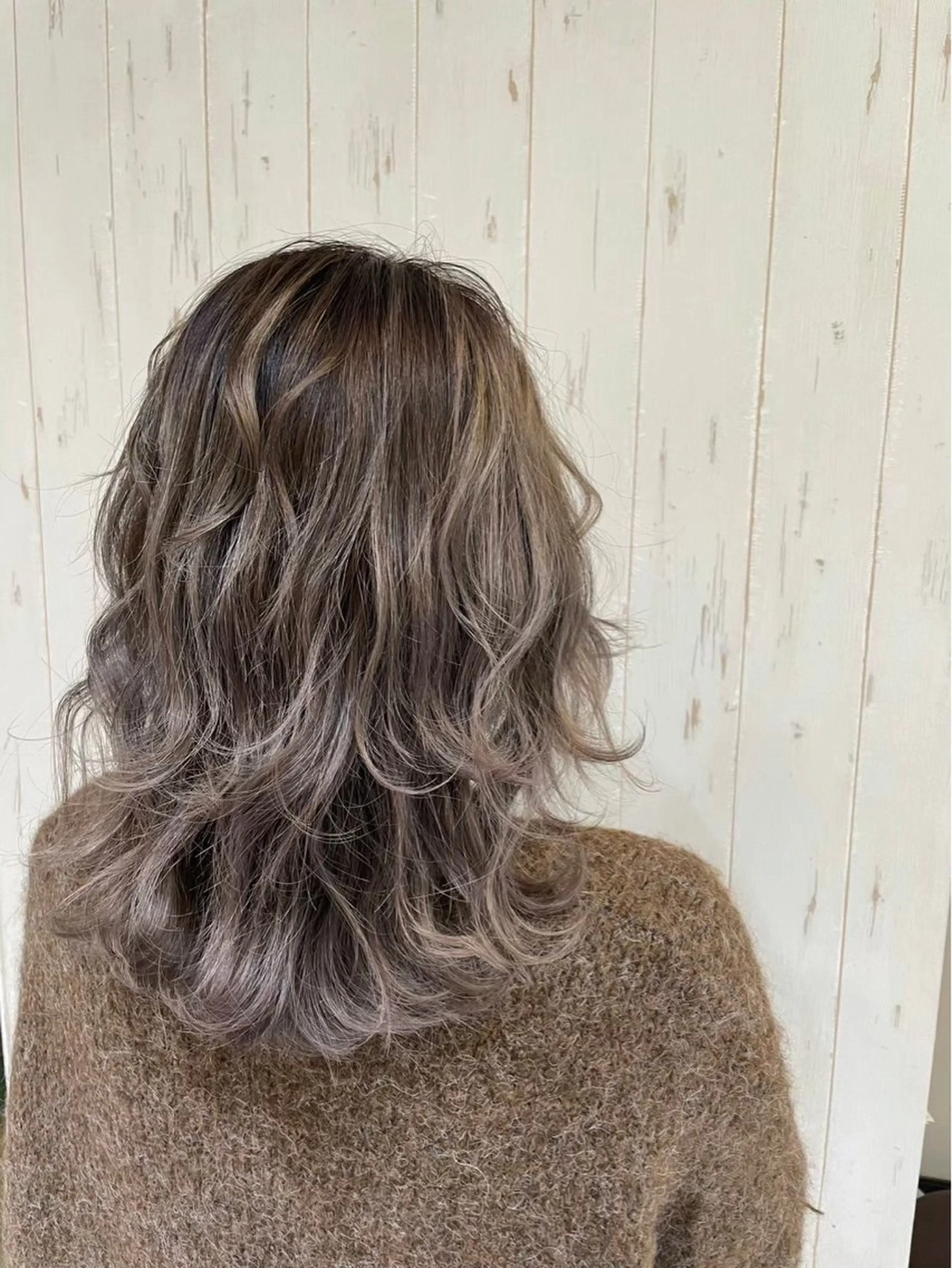 カラー 🫧ミネ タイガ🐯のヘアスタイル