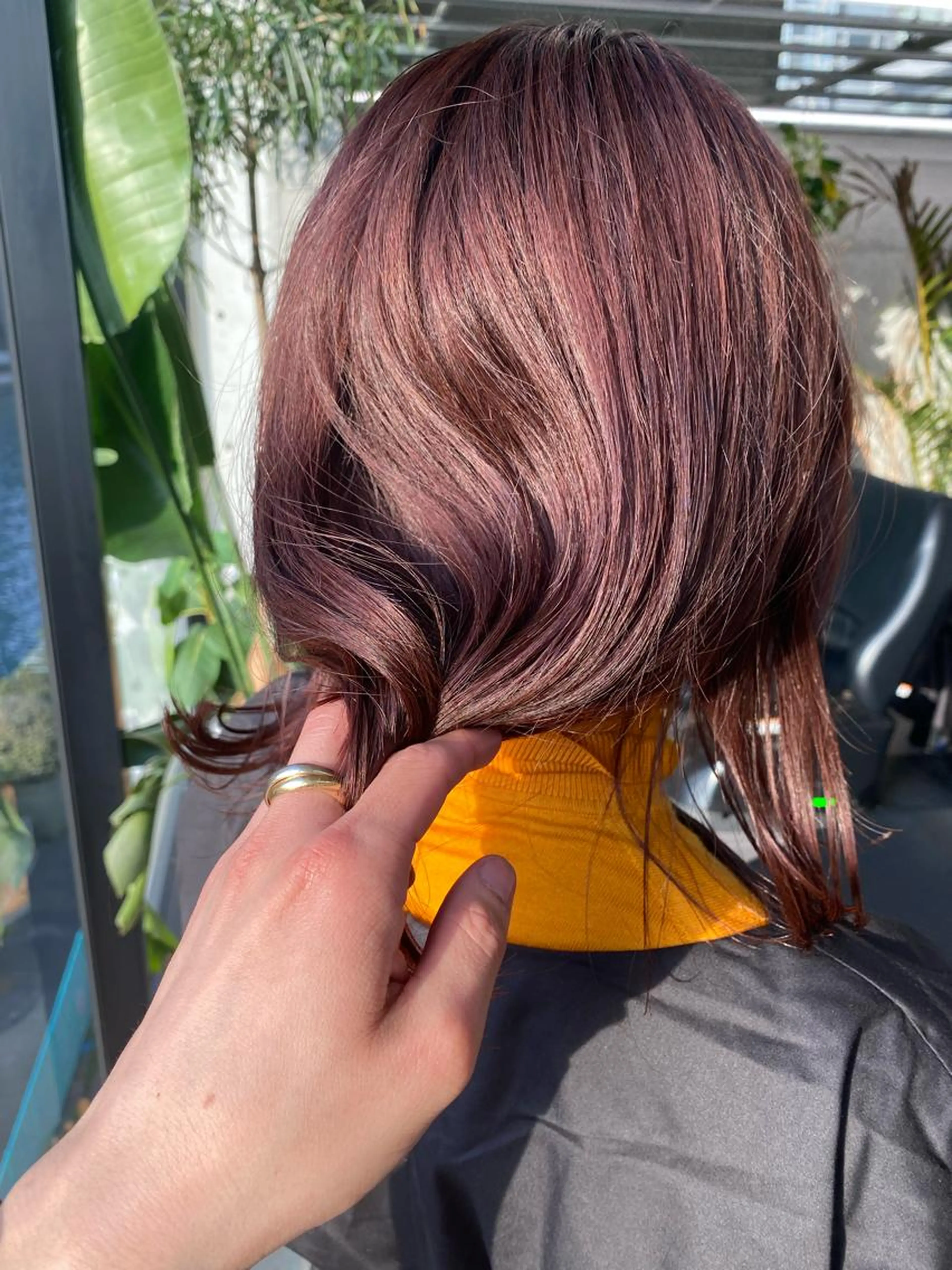🔸当日予約OK🔸SNSでよく見る艶々カラーはこちら💁♂️「カット+艶カラー+ケアトリートメント」の写真