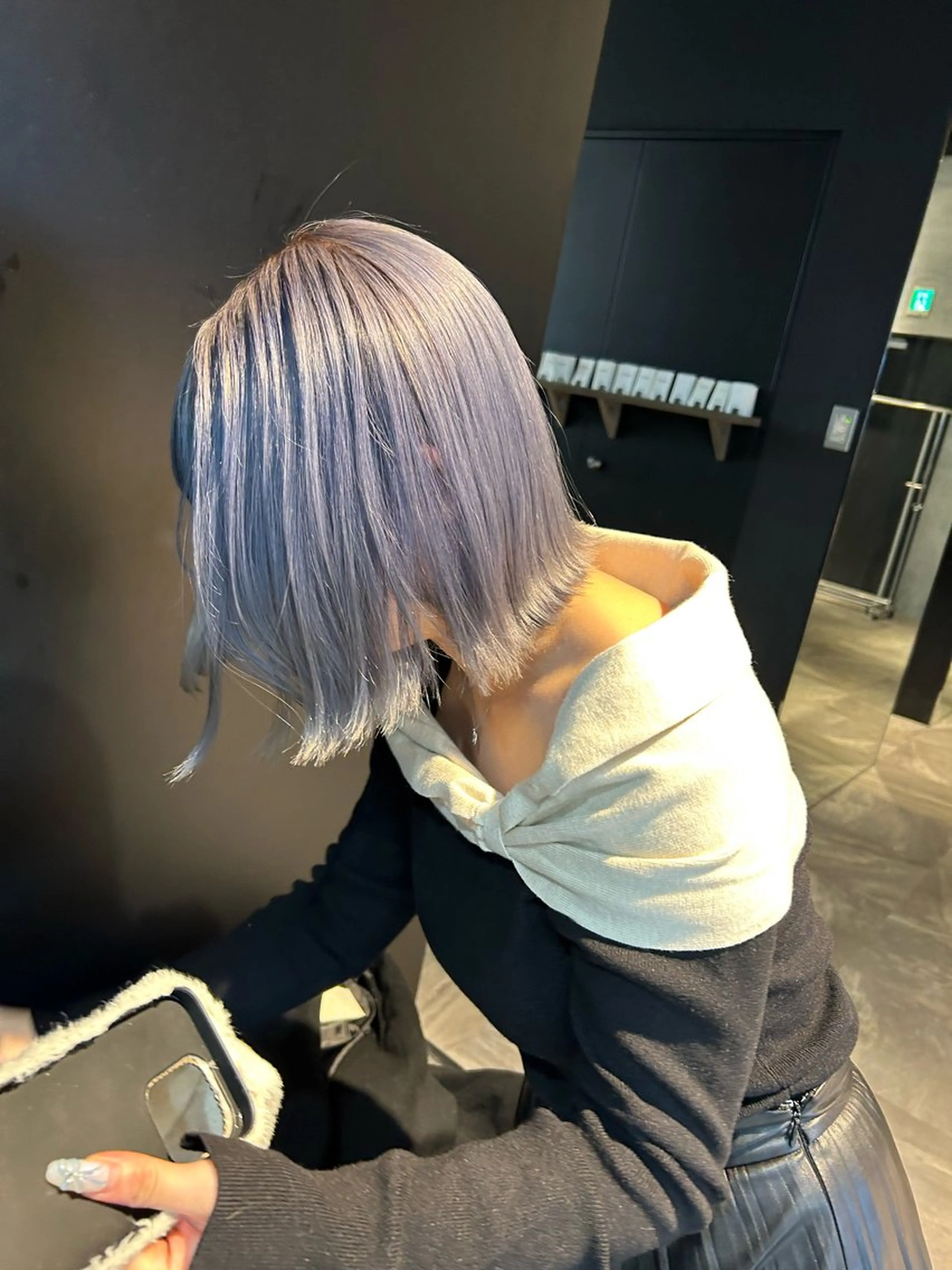 ショート カラー レイヤー/ボブ/透明 感カラー/佐藤奈由のヘアスタイル