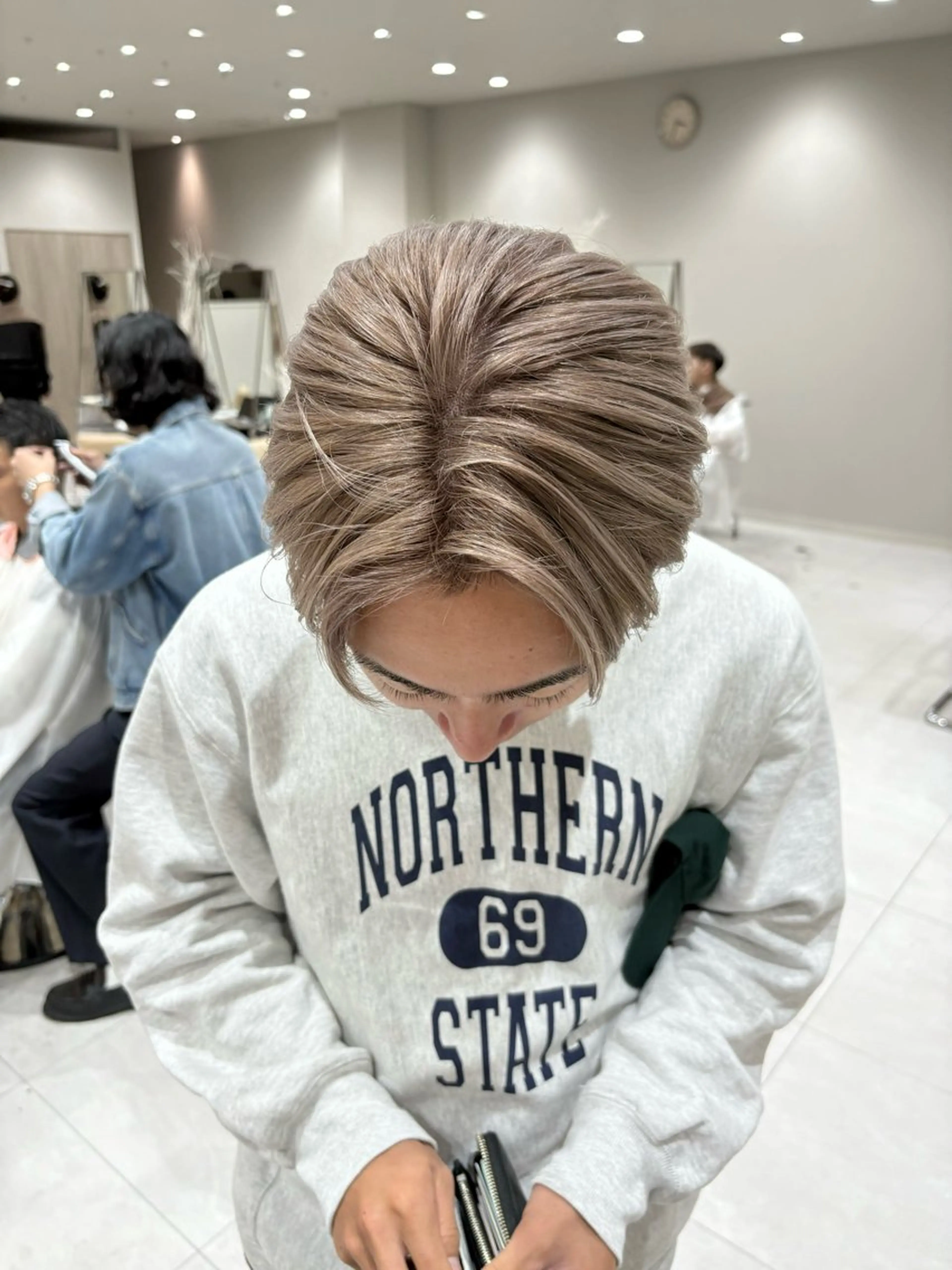 ショート メンズ メンズブリーチ カット ヘアカラー バレイヤージュ/ヘア アレンジ/shionのヘアスタイル