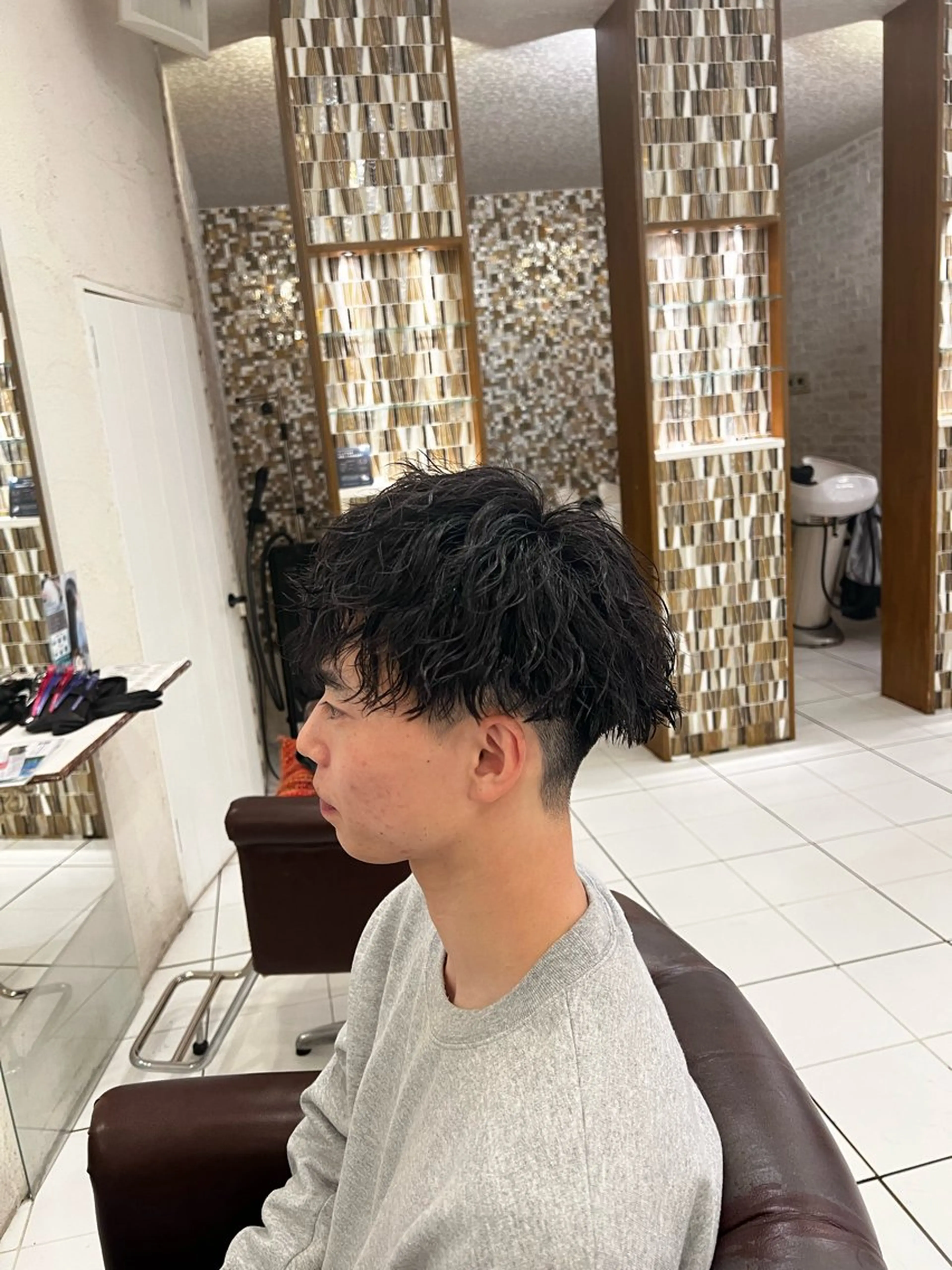パーマ メンズ メンズパーマ ツイストスパイラルパーマ スパイラルパーマ カット パーマ 郡山駅前メンズ特化 岩﨑大翼のヘアスタイル