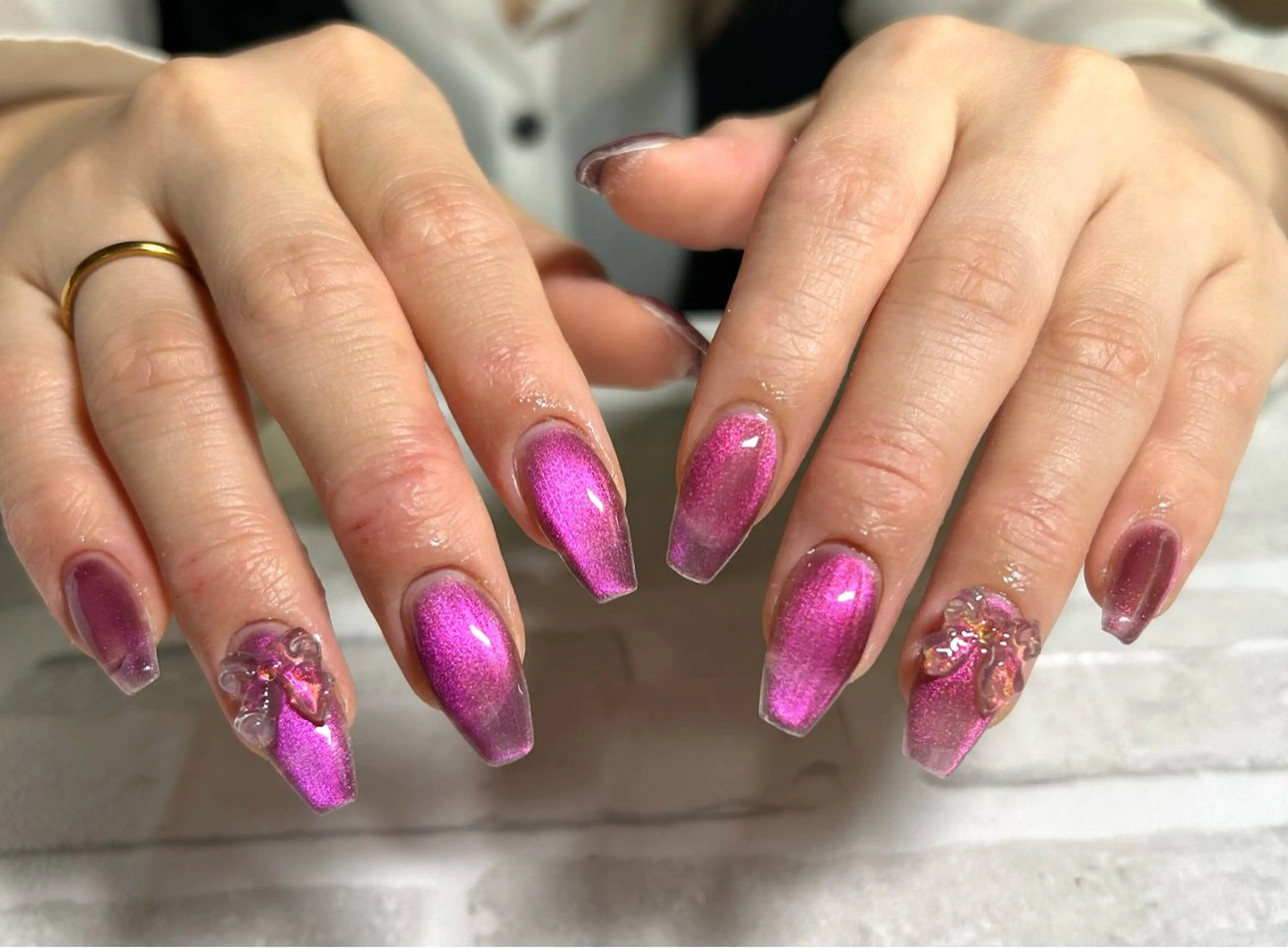 ミディアム ハンドネイル 2DY NAIL SALONのネイルデザイン