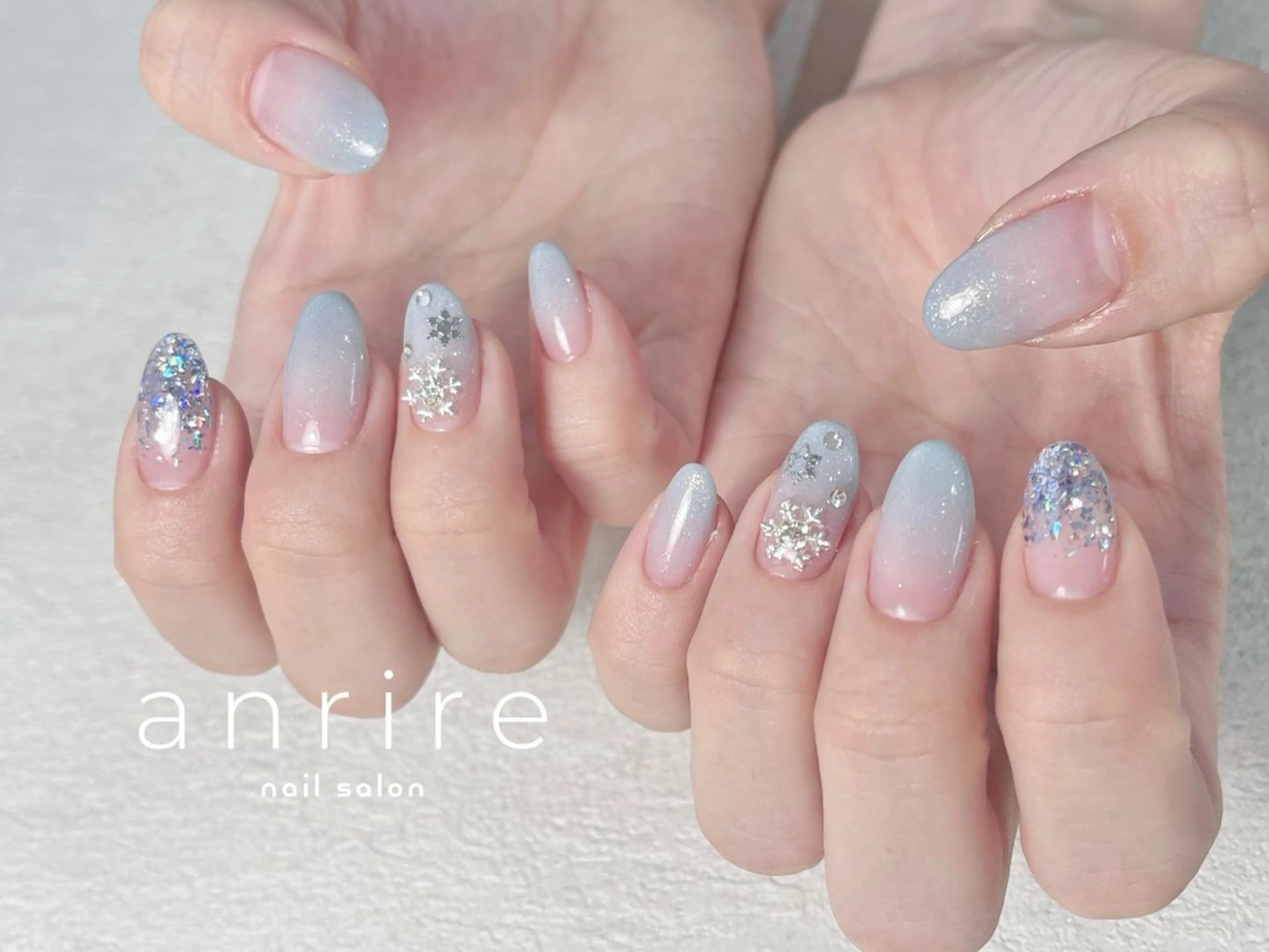 ネイル ブルー ジェルネイル グラデーション キラキラネイル ラメ(グリッター) ハンドネイル nail salon anrire〜アンリール〜所属・nailsalon anrireのネイルデザイン