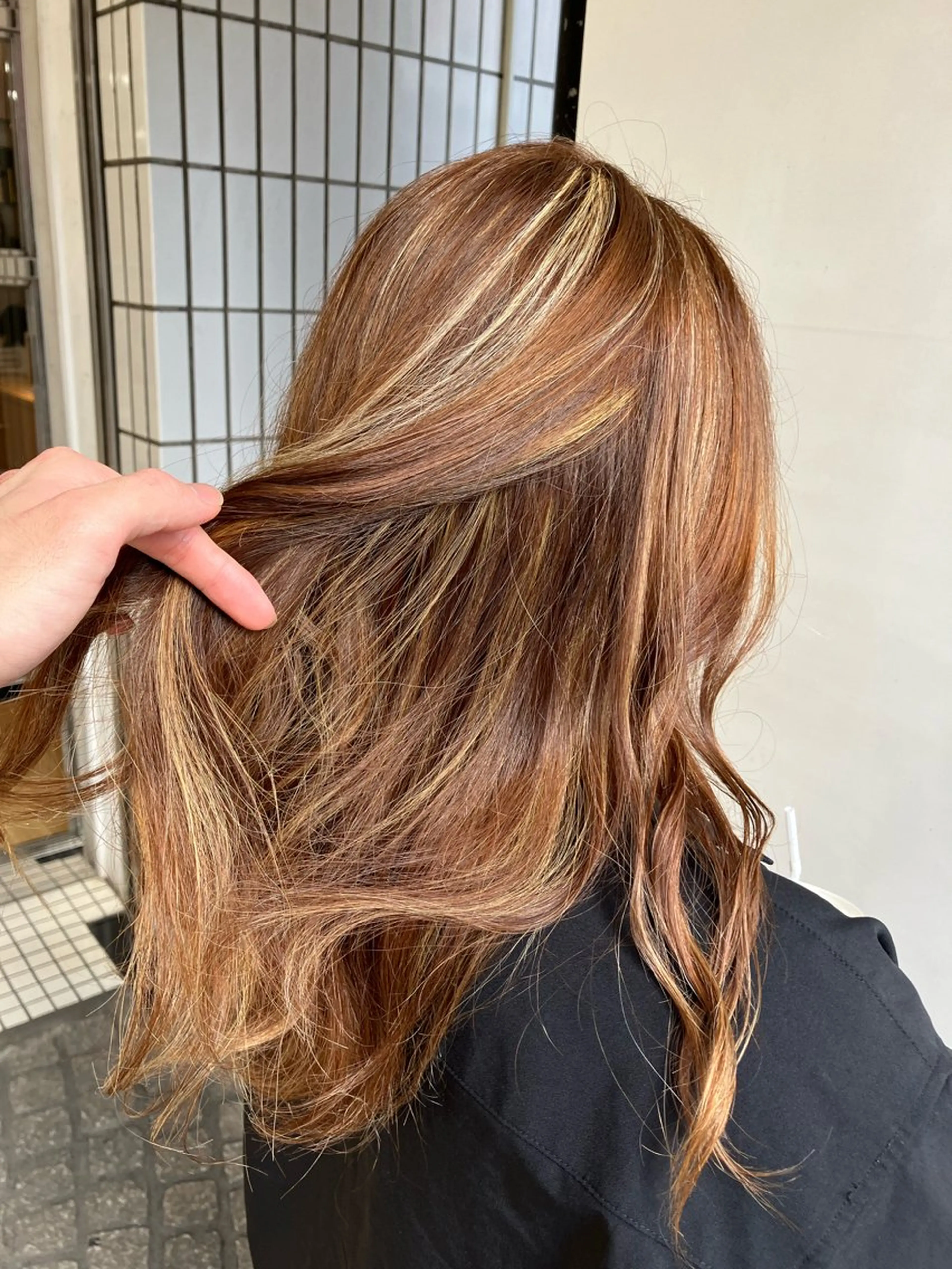 ロング カラー THE ESSENCE 蔵前所属・怜音/ REONのヘアスタイル