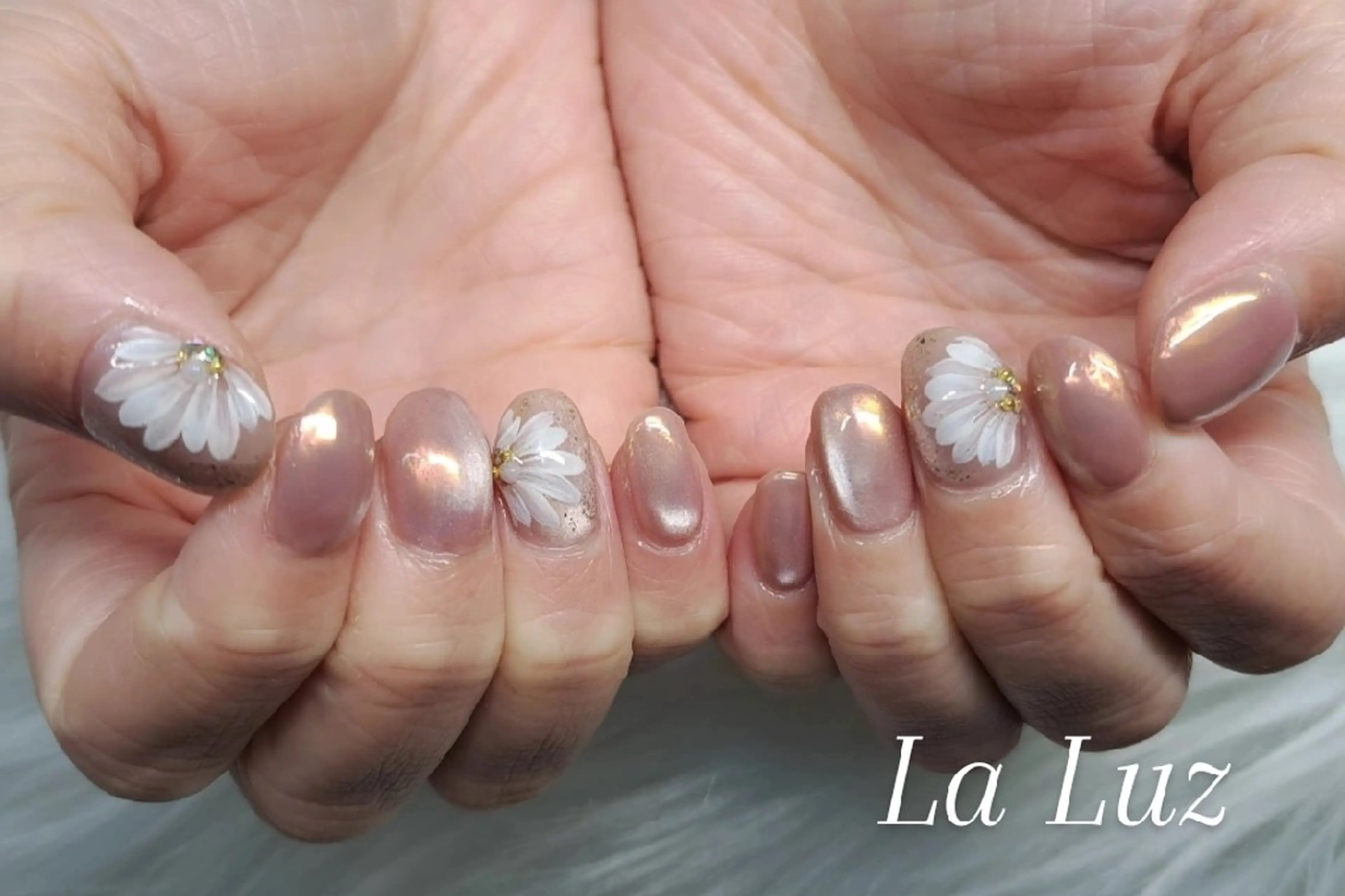 ネイル ハンドネイル 小川 真里奈のネイルデザイン