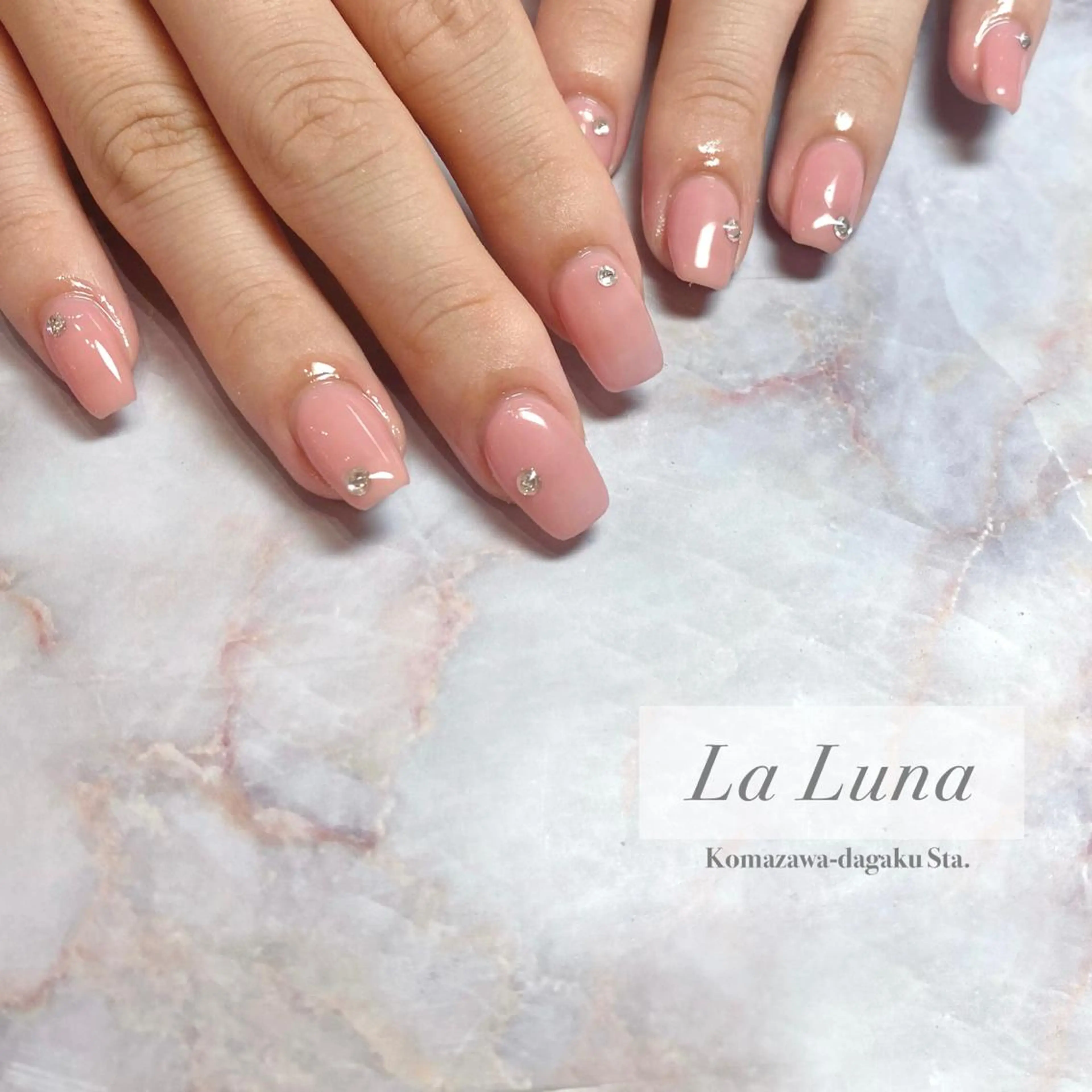 ネイル ＬａＬｕｎａ🌙 Natsukiのネイルデザイン