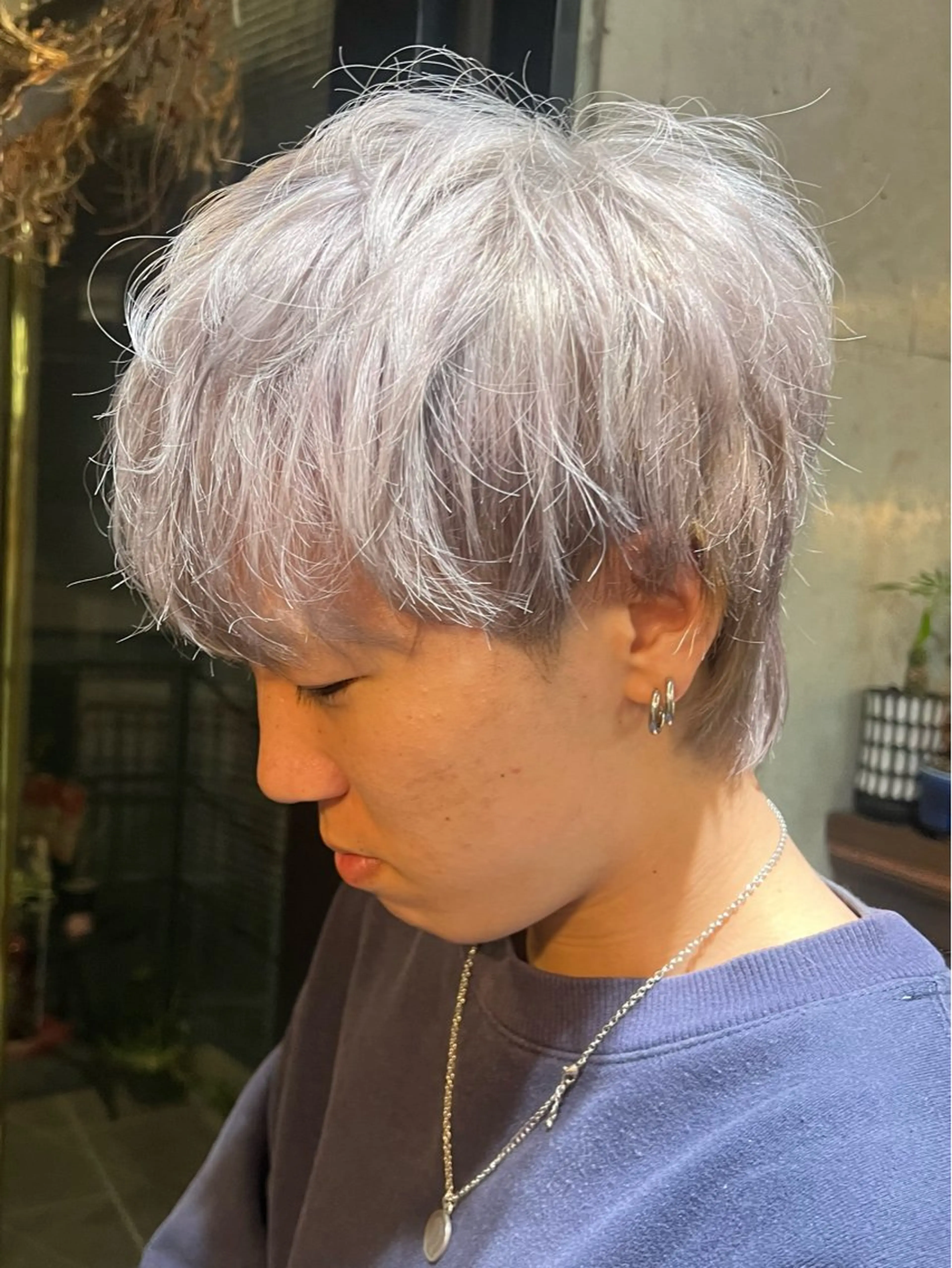 ショート カラー メンズ シルバー カット ヘアカラー BEAT S (Sara)のヘアスタイル