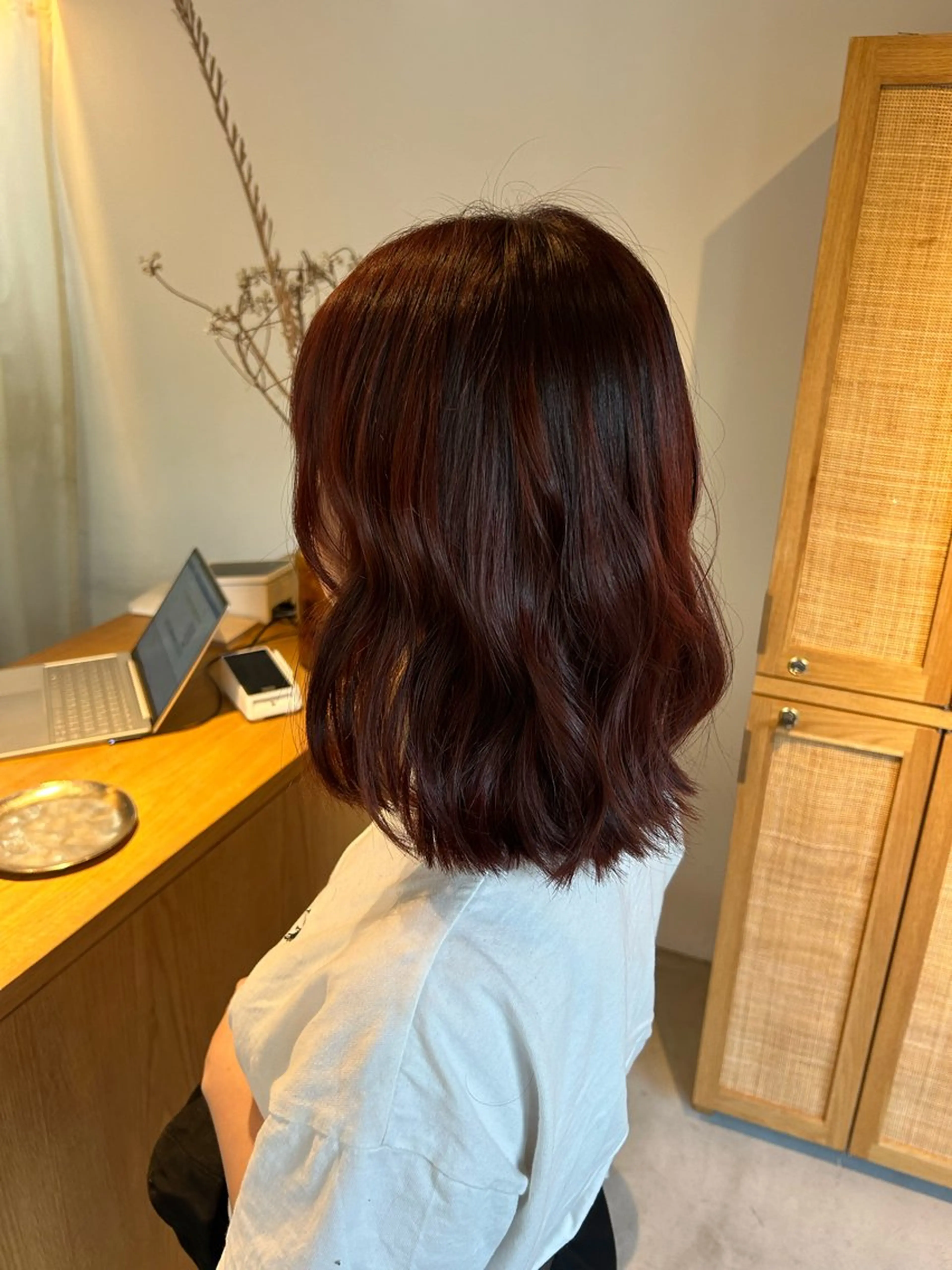 ミディアム カラー PELEハイトーン shinobuのヘアスタイル