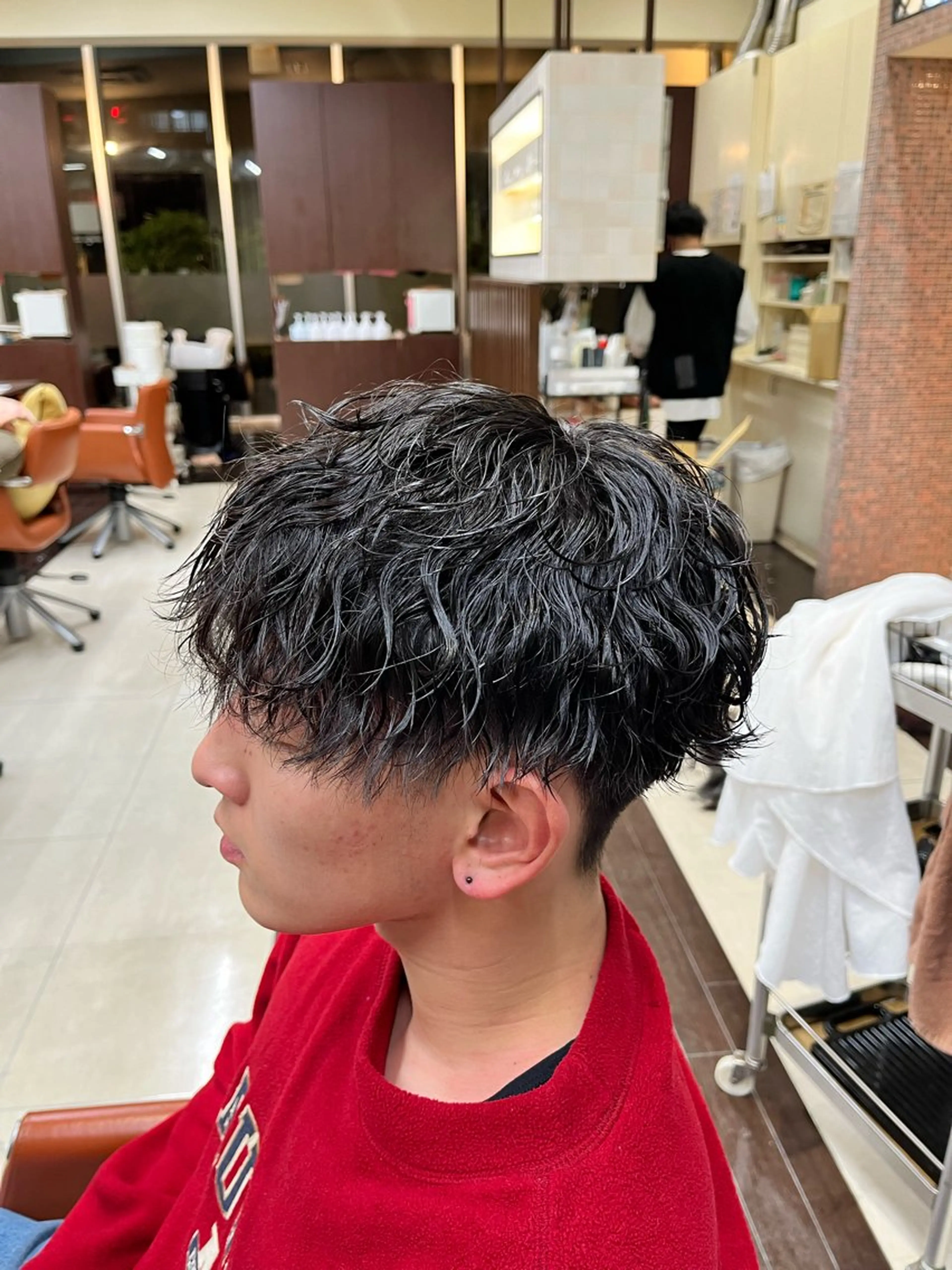 ショート パーマ メンズ マッシュ メンズパーマ 刈り上げ 波巻きパーマ スパイラルパーマ 🧊メンズ特化🧊 高木航希のヘアスタイル