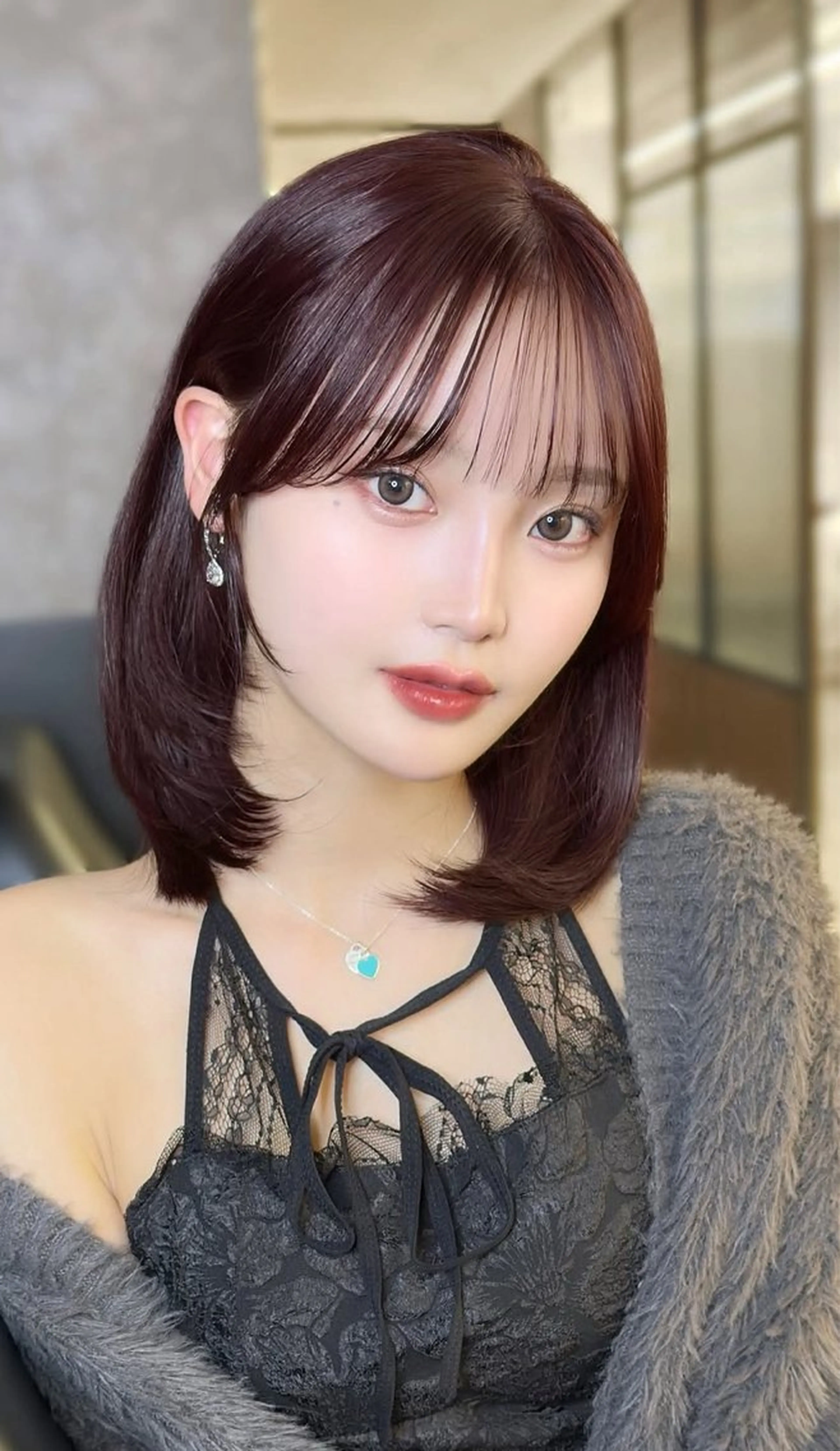 ミディアム 韓国風レイヤーカラー ライムのヘアスタイル