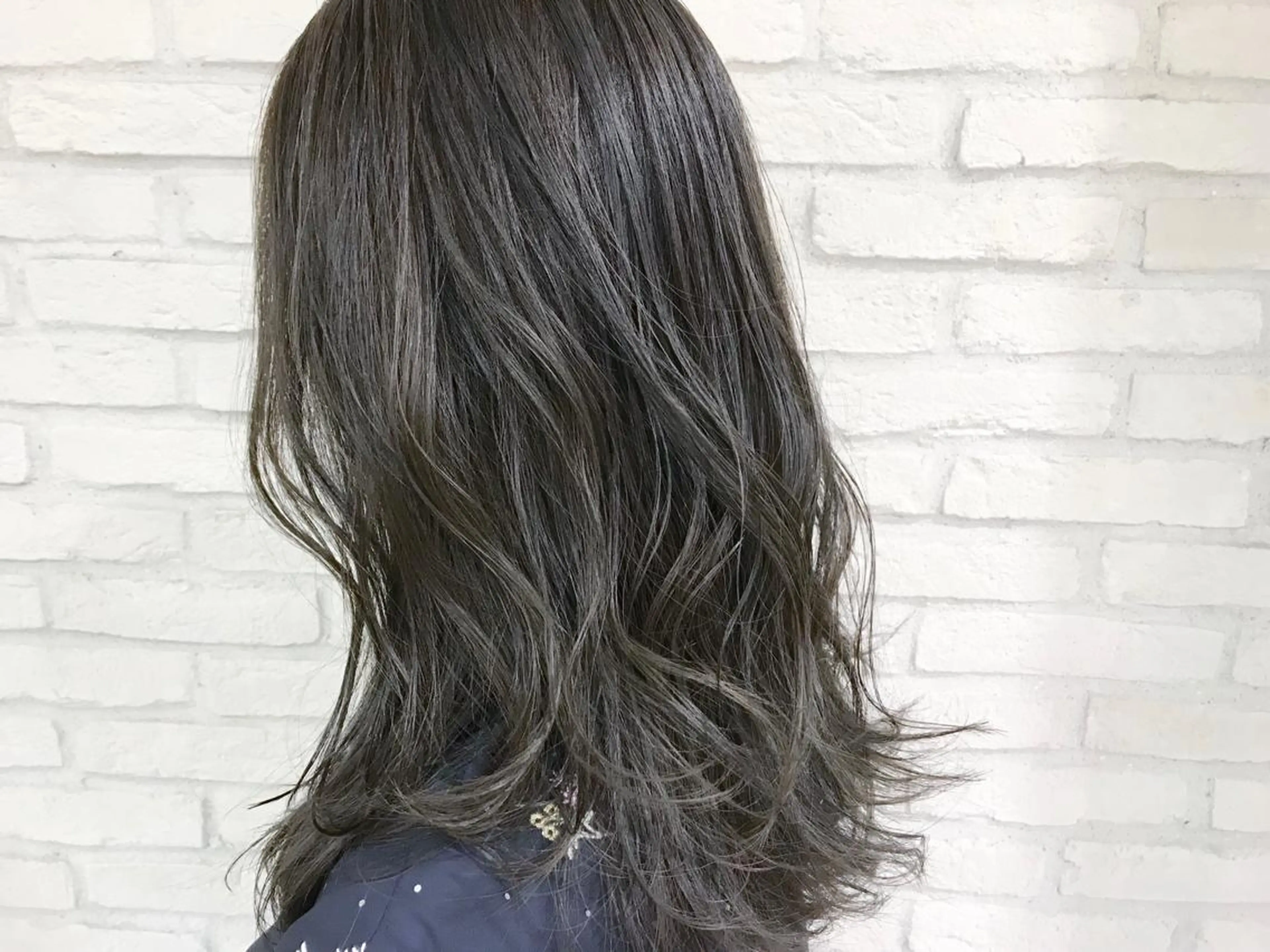 ミディアム カラー 透明感カラー ハイライトカラー ハイライト 横浜🍒ルーツカラー エクステ／RIEのヘアスタイル