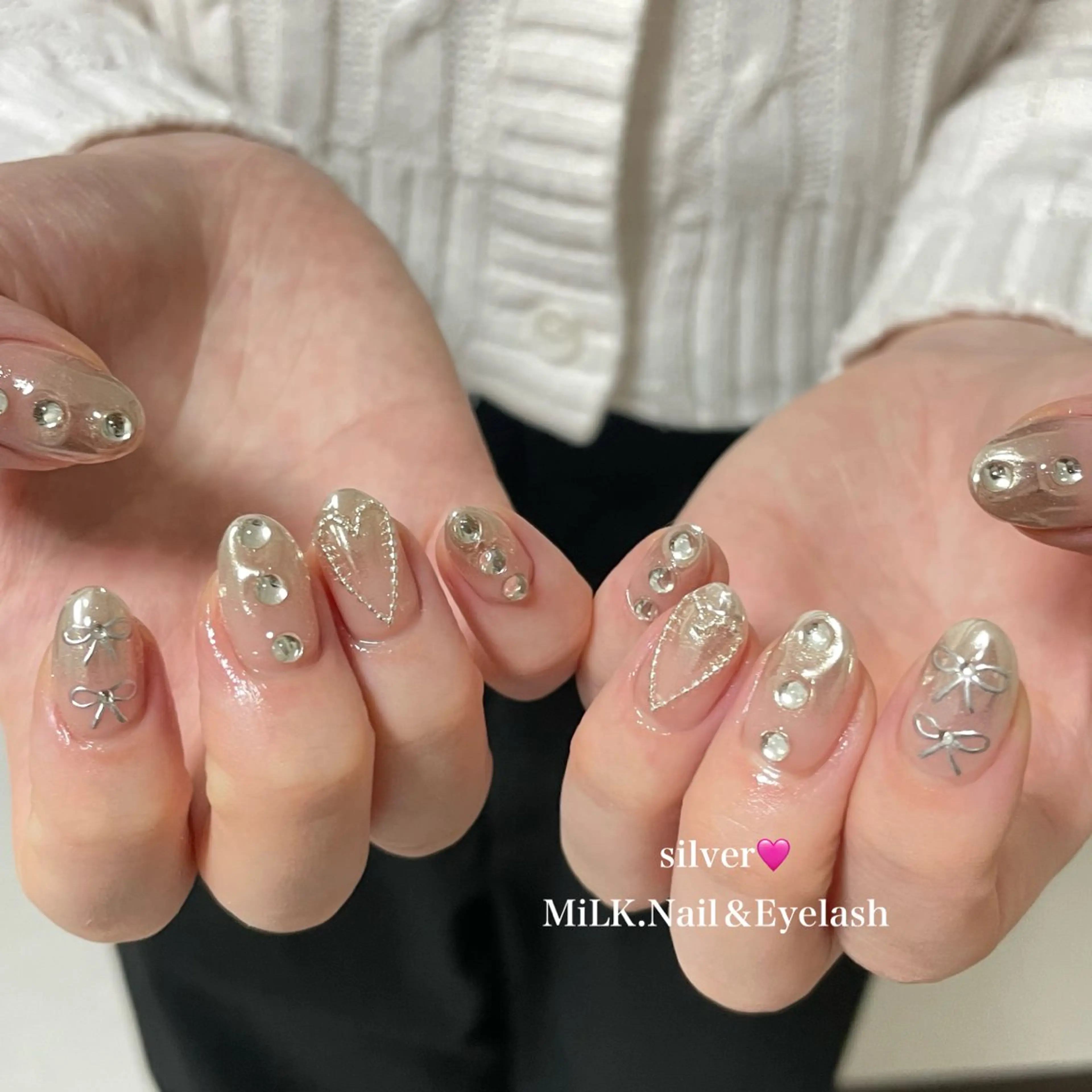 ネイル ゴールド ハンドネイル MiLK. wakaのマツエク・マツパデザイン