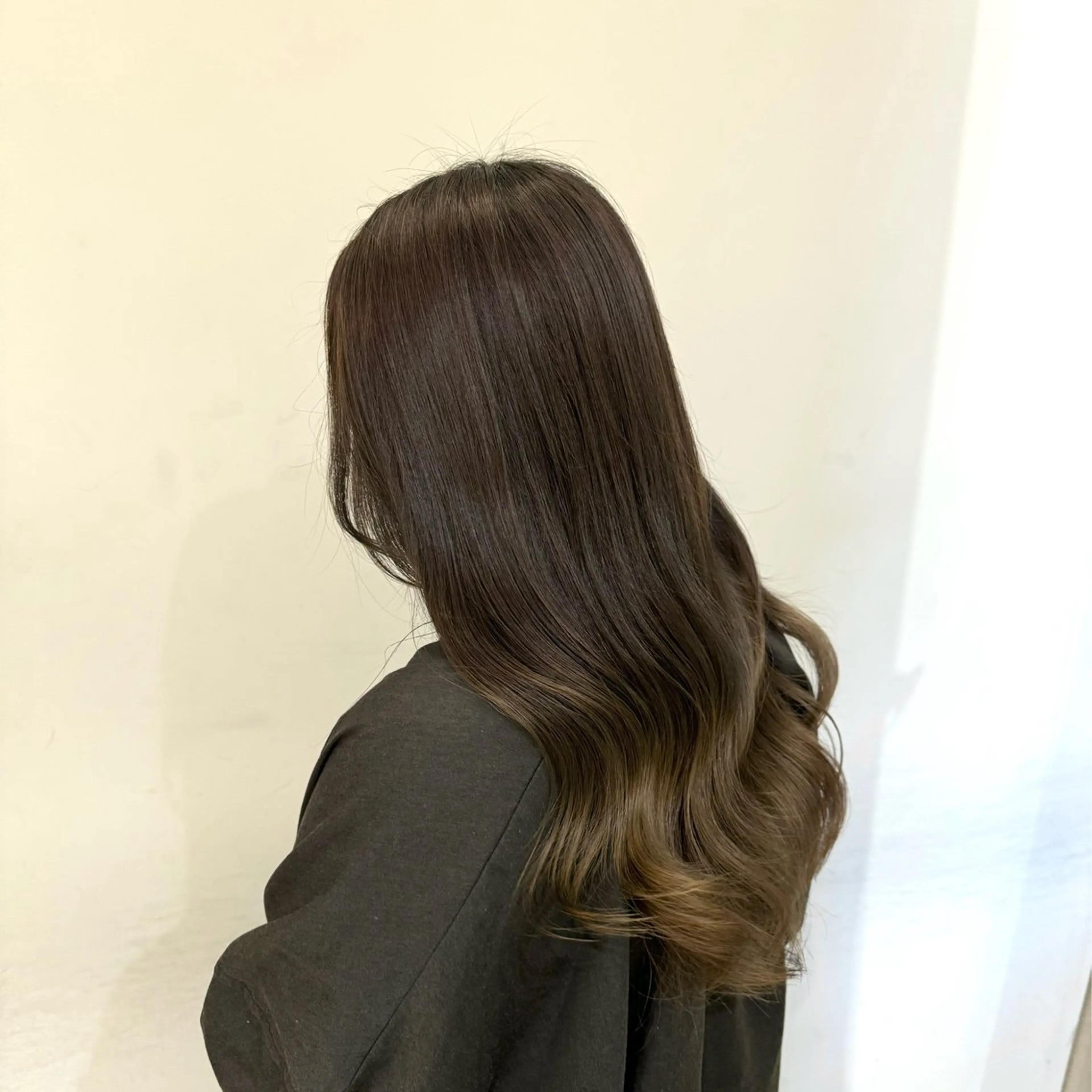 ロング カラー 【韓国艶カラー🎀】 添田 菜摘のヘアスタイル