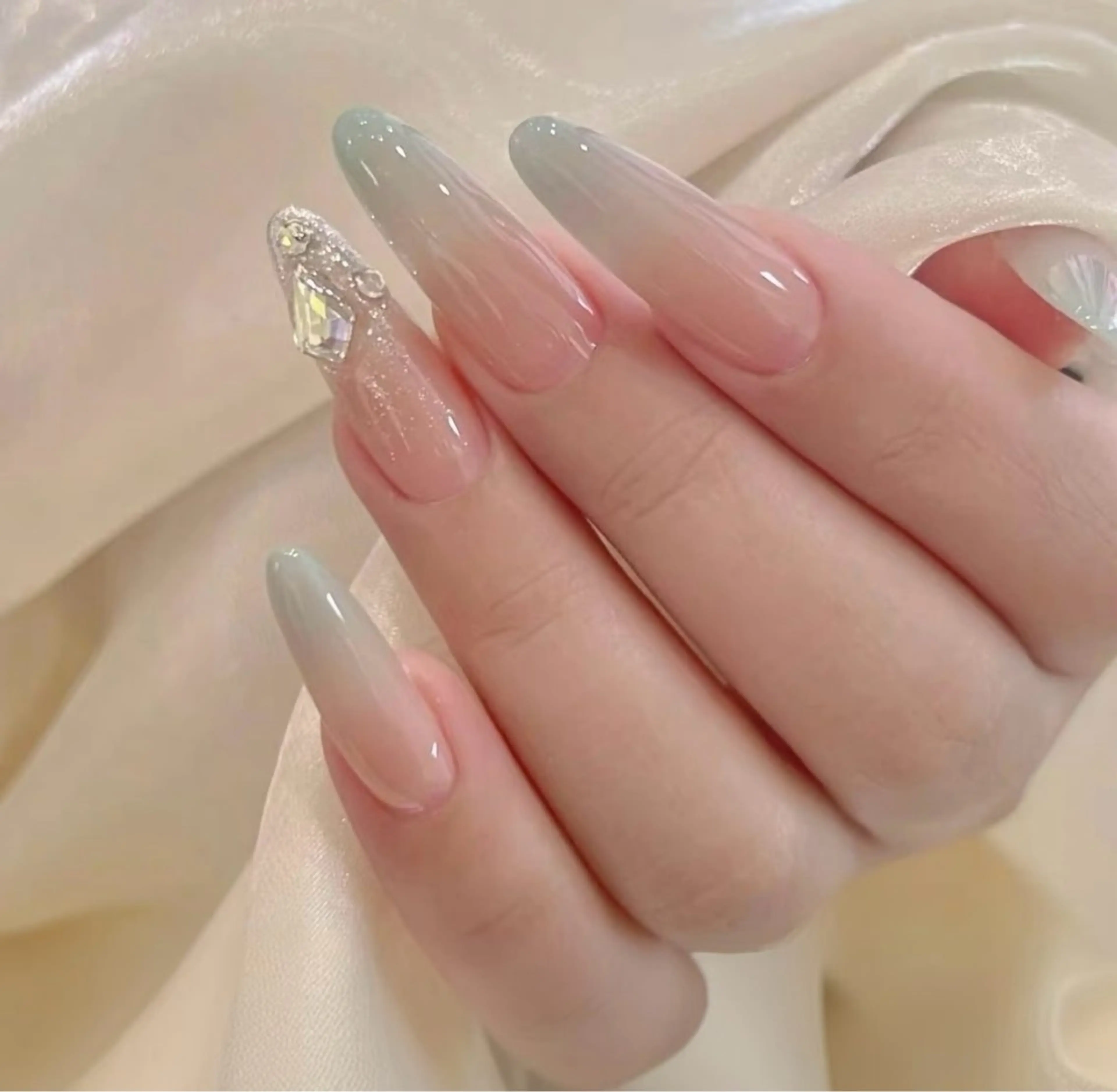 ネイル ハンドネイル D-BEAUTY Nailsalonのネイルデザイン