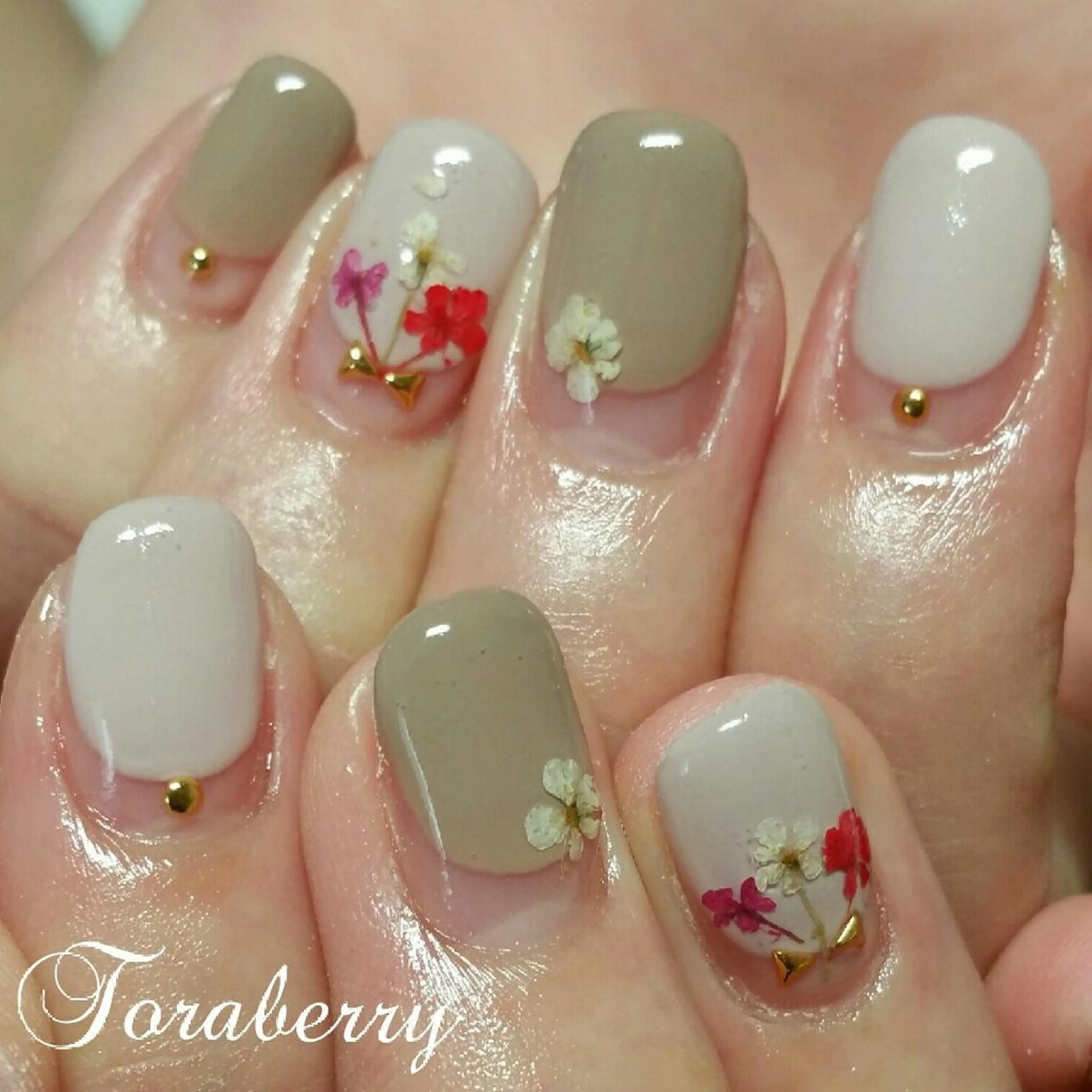 ネイル 持ち込み ネイリスト なつみのネイルデザイン