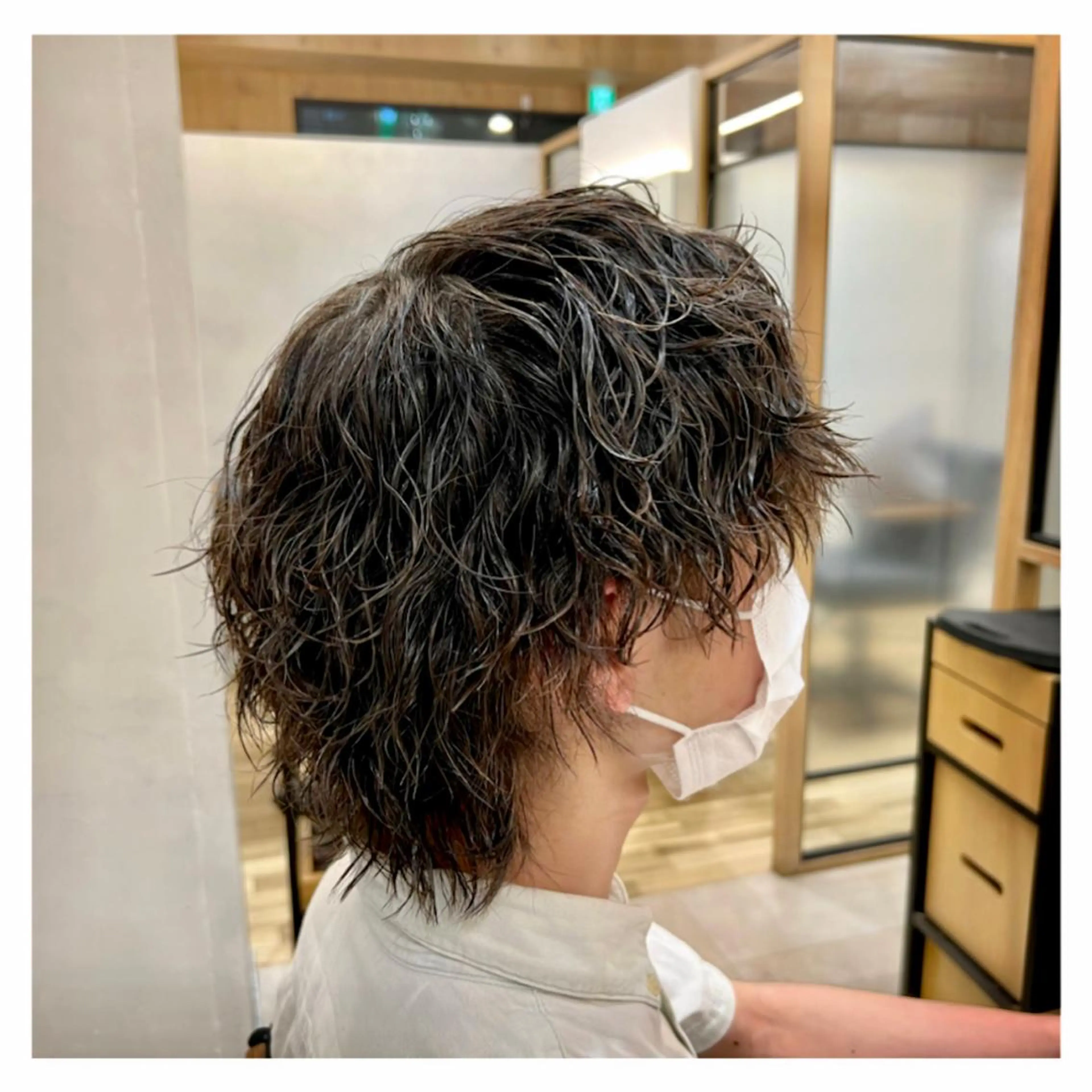 パーマ メンズ メンズパーマ ツイストスパイラルパーマ メンズウルフカット ウルフカット スパイラルパーマ カット パーマ まちだ ひとみのヘアスタイル