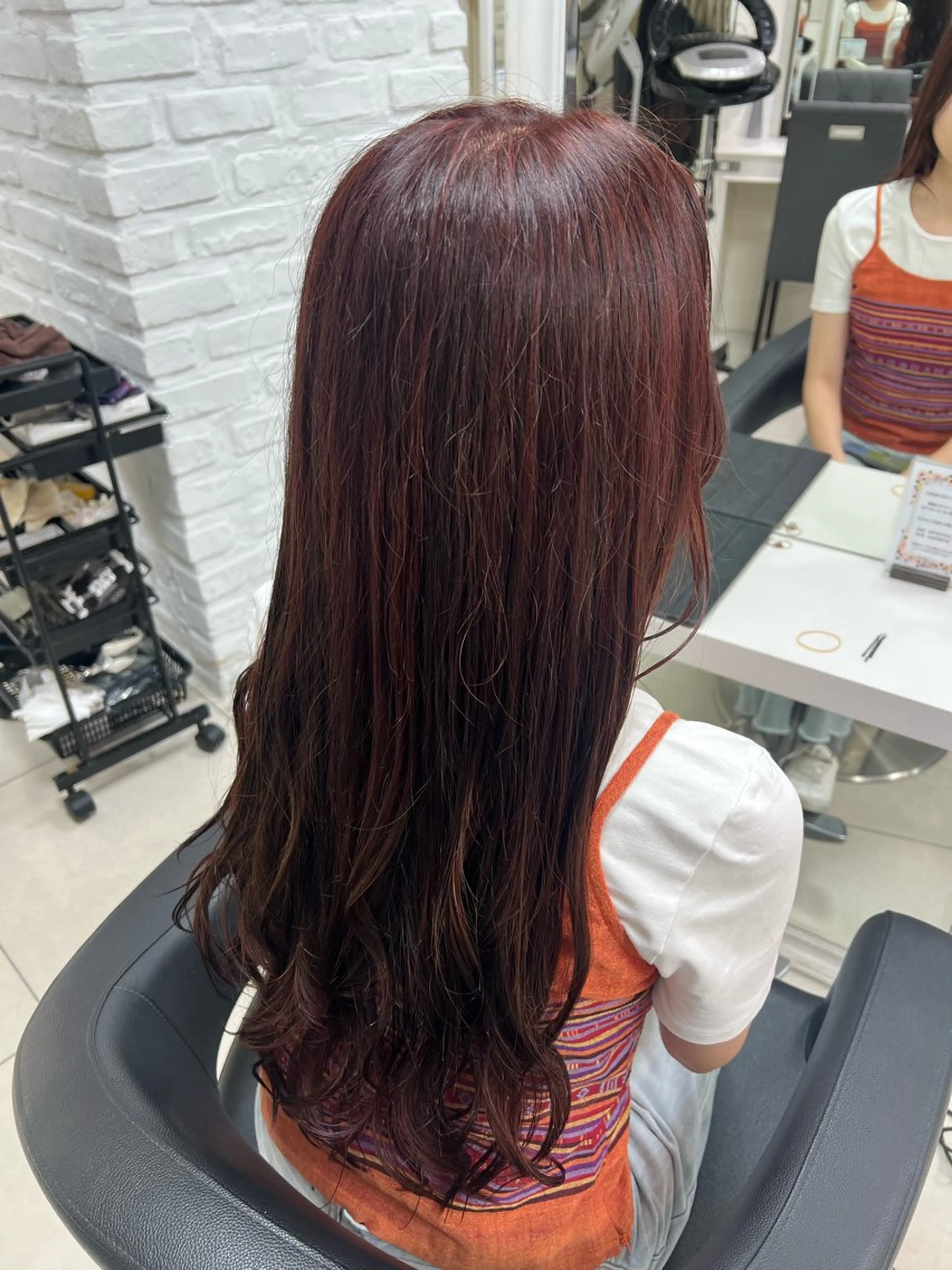 ロング カラー ハイライトカラー レッドカラー ハイライト カット ヘアカラー トリートメント 【暖色カラー特化】 中山由梨のヘアスタイル