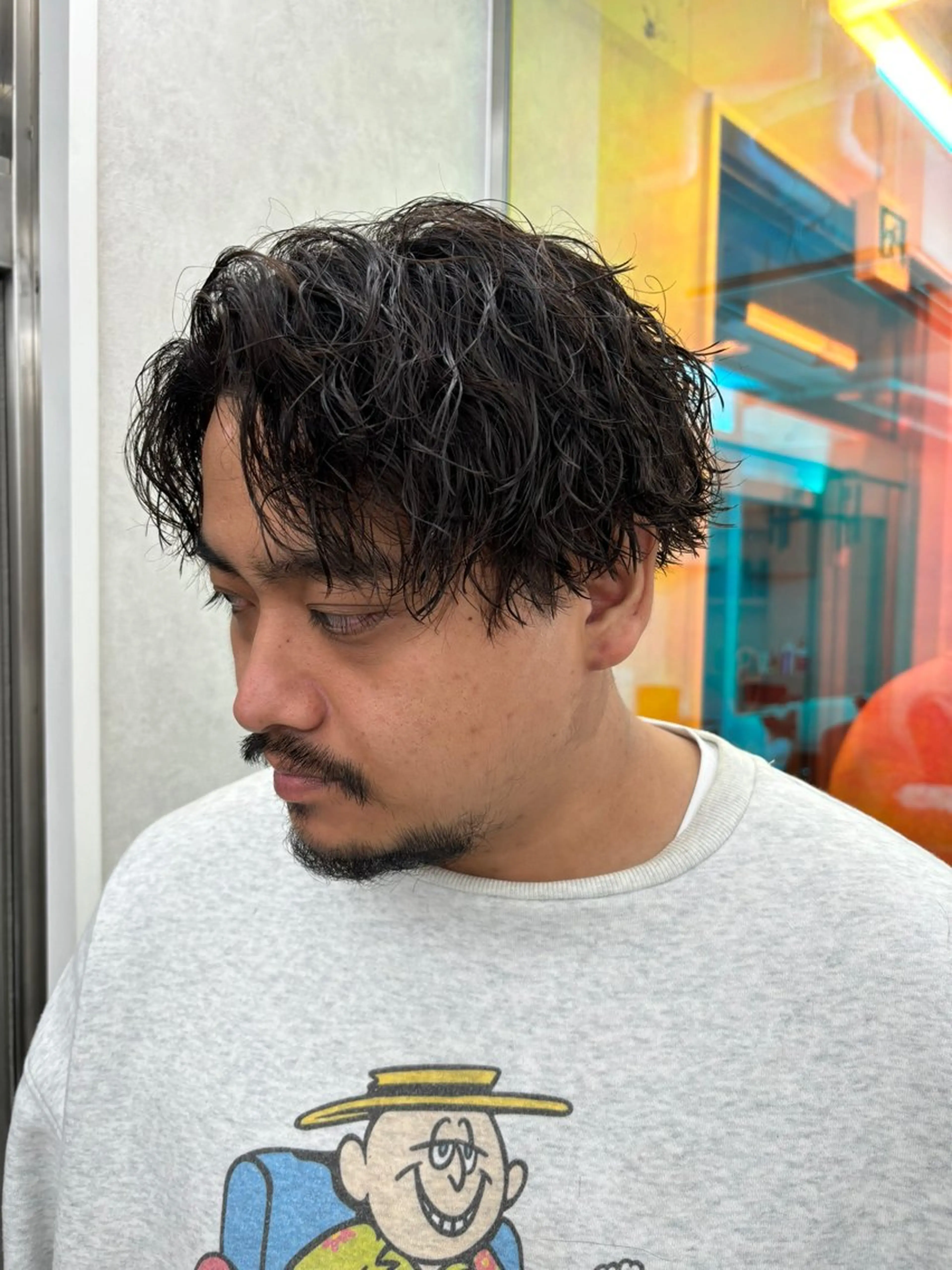 ショート カット パーマ ✨️センターパート/ 曲がる縮毛矯正✨️のヘアスタイル