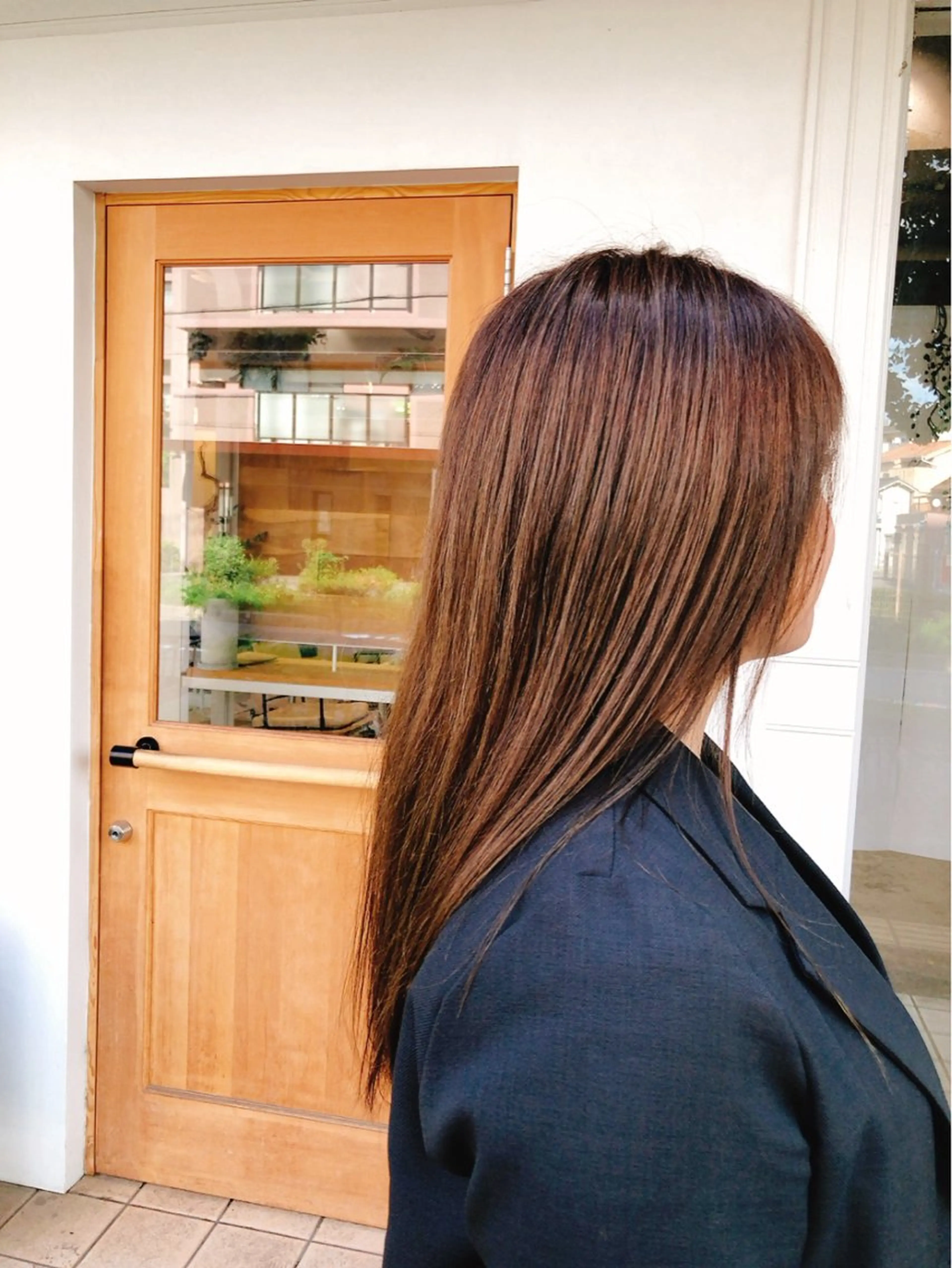 ロング カラー ブラウンカラー ナチュラルブラウン 吉田 絵梨奈のヘアスタイル