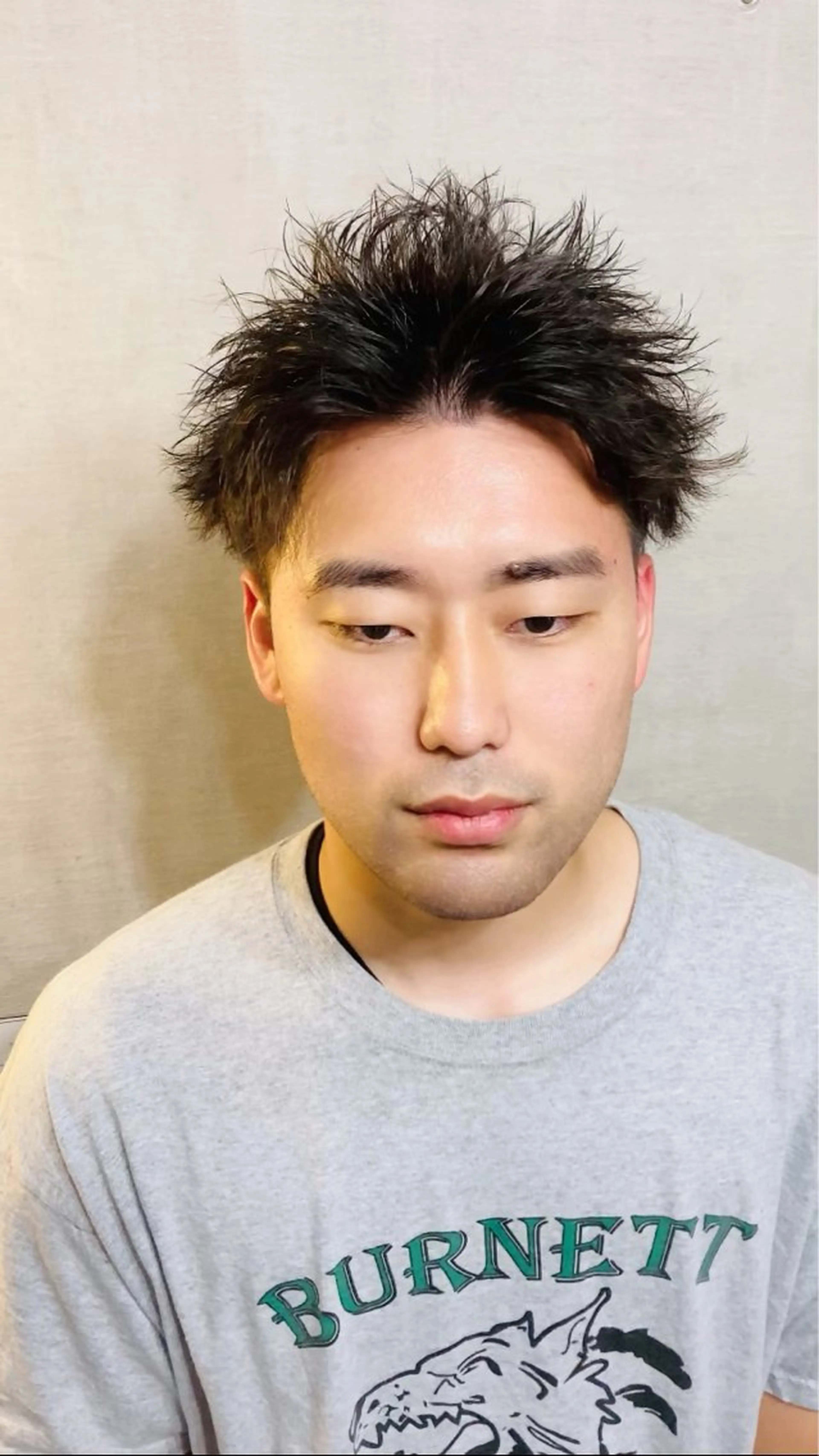 ショート メンズ メンズパーマ スパイキーショート メンズツイストパーマ ショートヘア ツイストパーマ カット パーマ AUTHENTIC private mens hair salon所属・完全個室マンツーマン メンズサロン草野貴樹のヘアスタイル