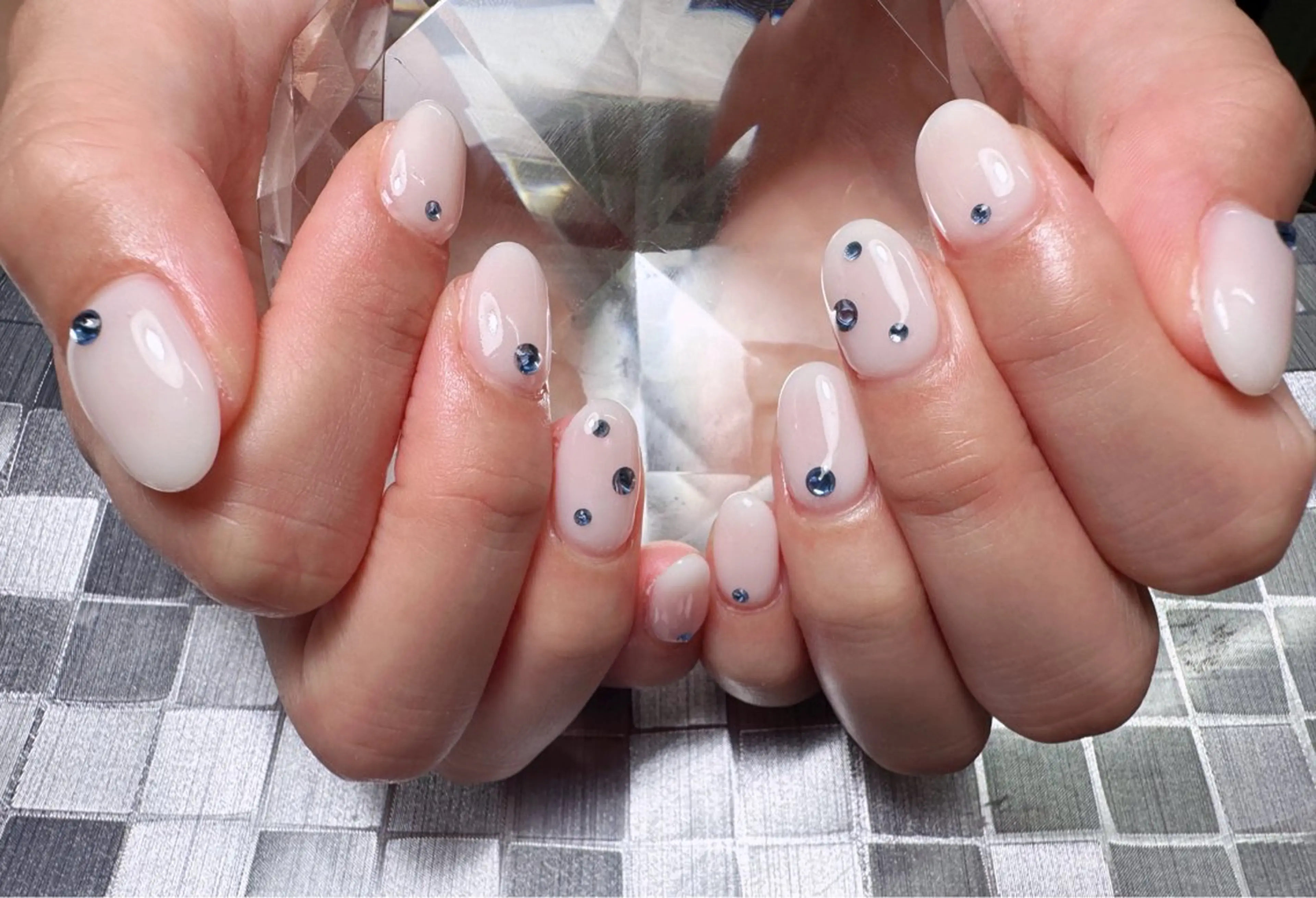 ネイル ストーンネイル ハンドネイル Regulus 光田のネイルデザイン