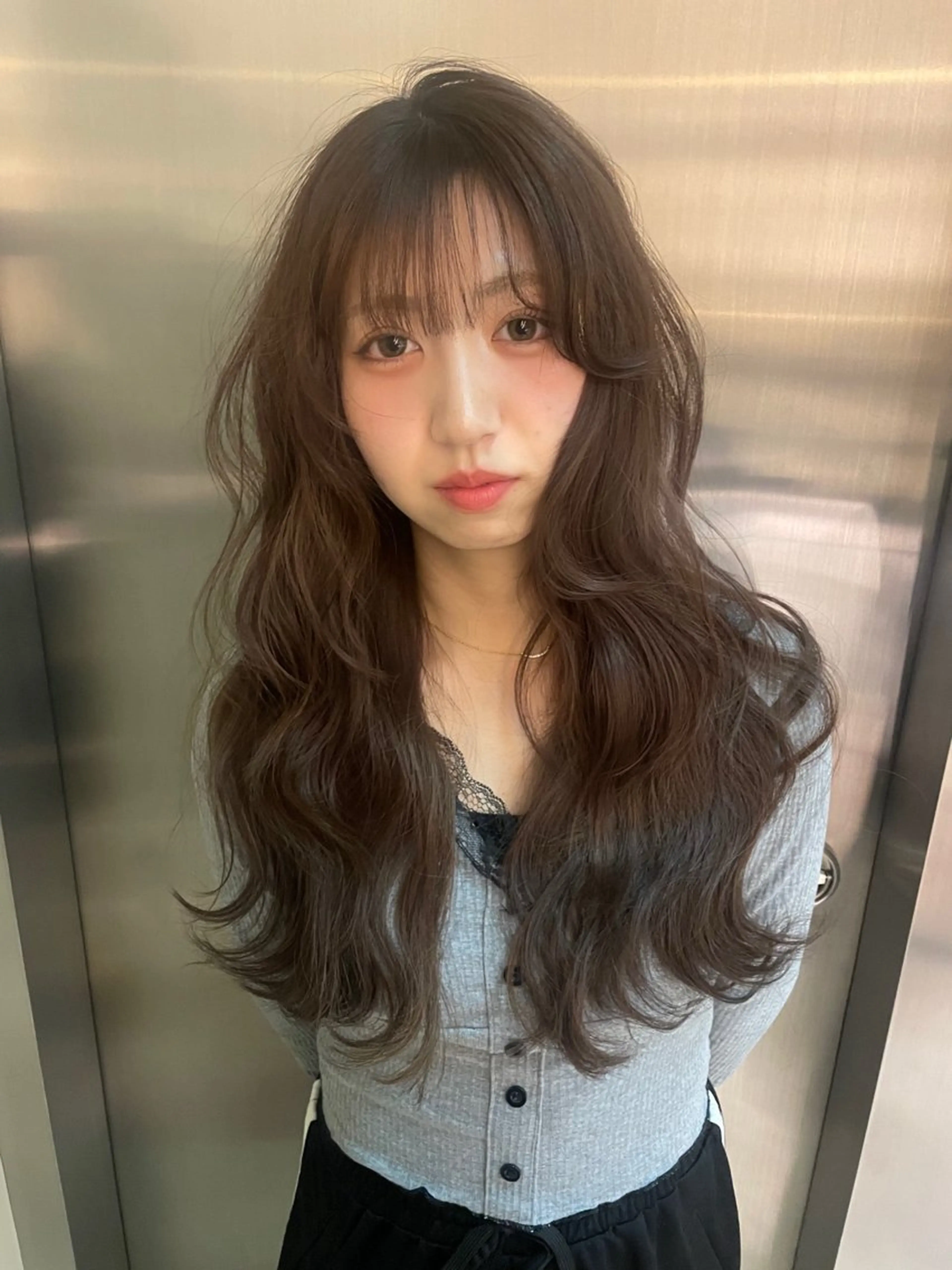 ロング ‘AXIS栄ガスビル Hinataのヘアスタイル