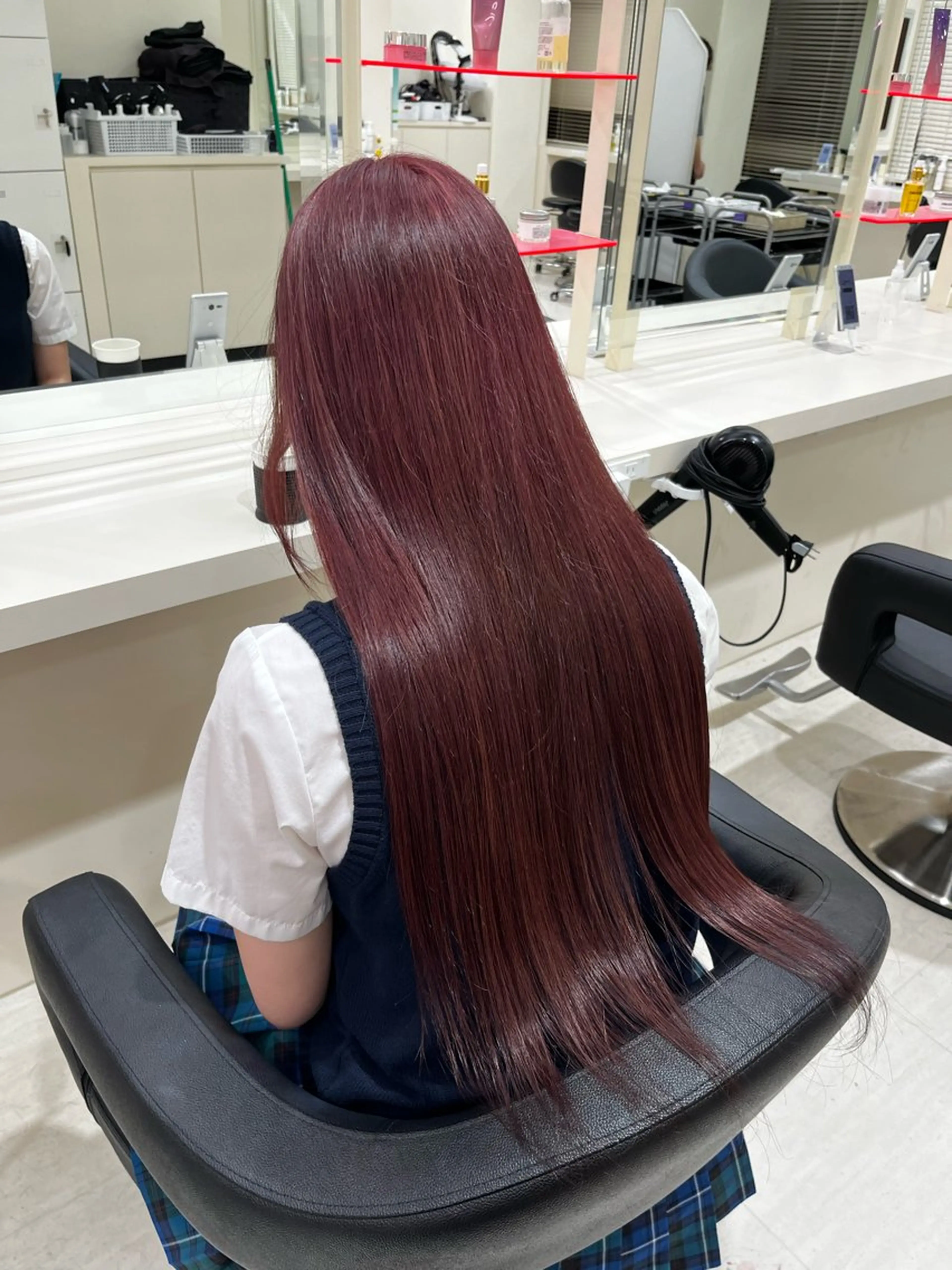 ロング カラー ヘアカラー トリートメント 🤍韓国大人っぽ ベージュMAI🤍のヘアスタイル