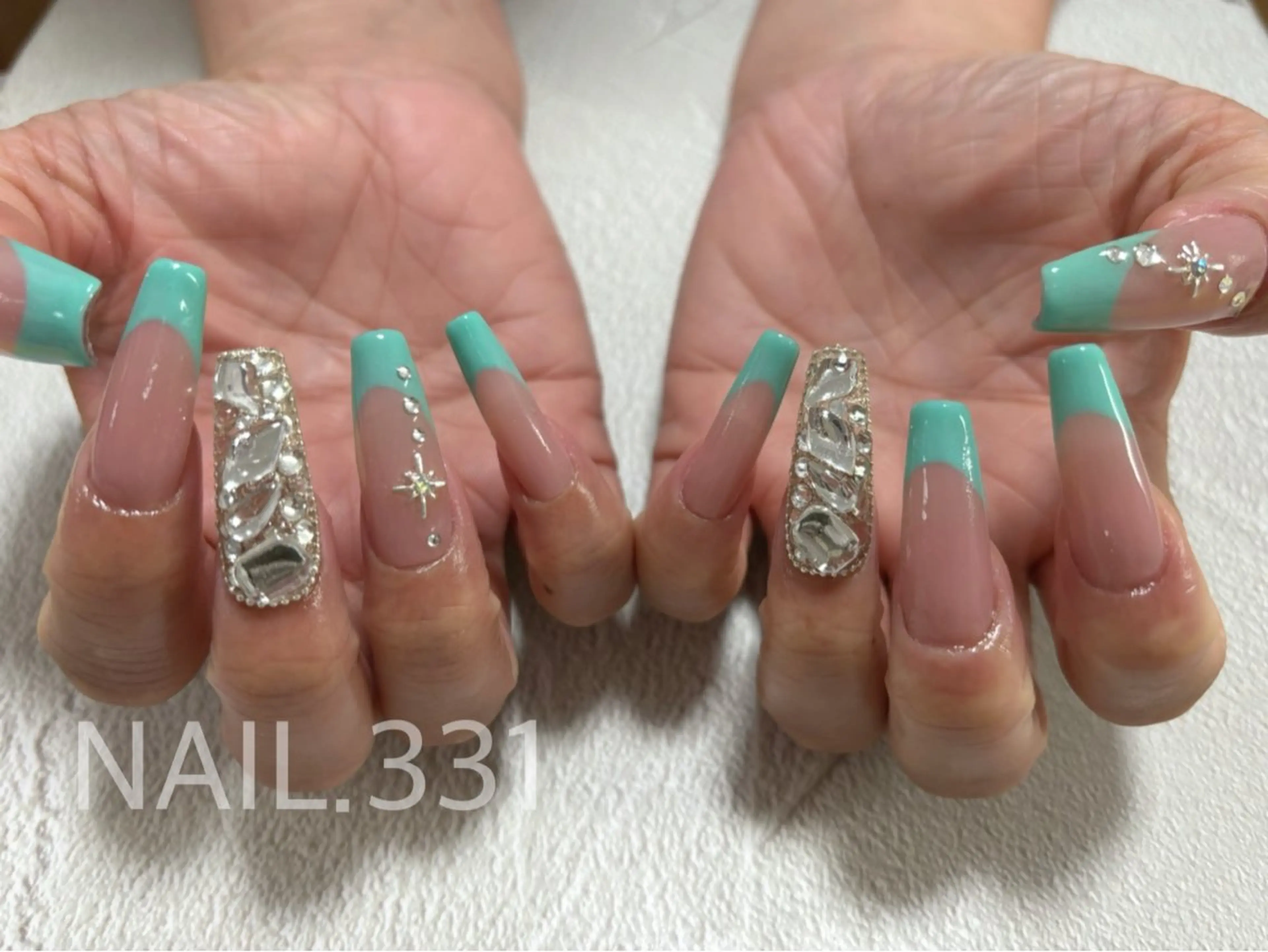 ネイル Nail 331のネイルデザイン