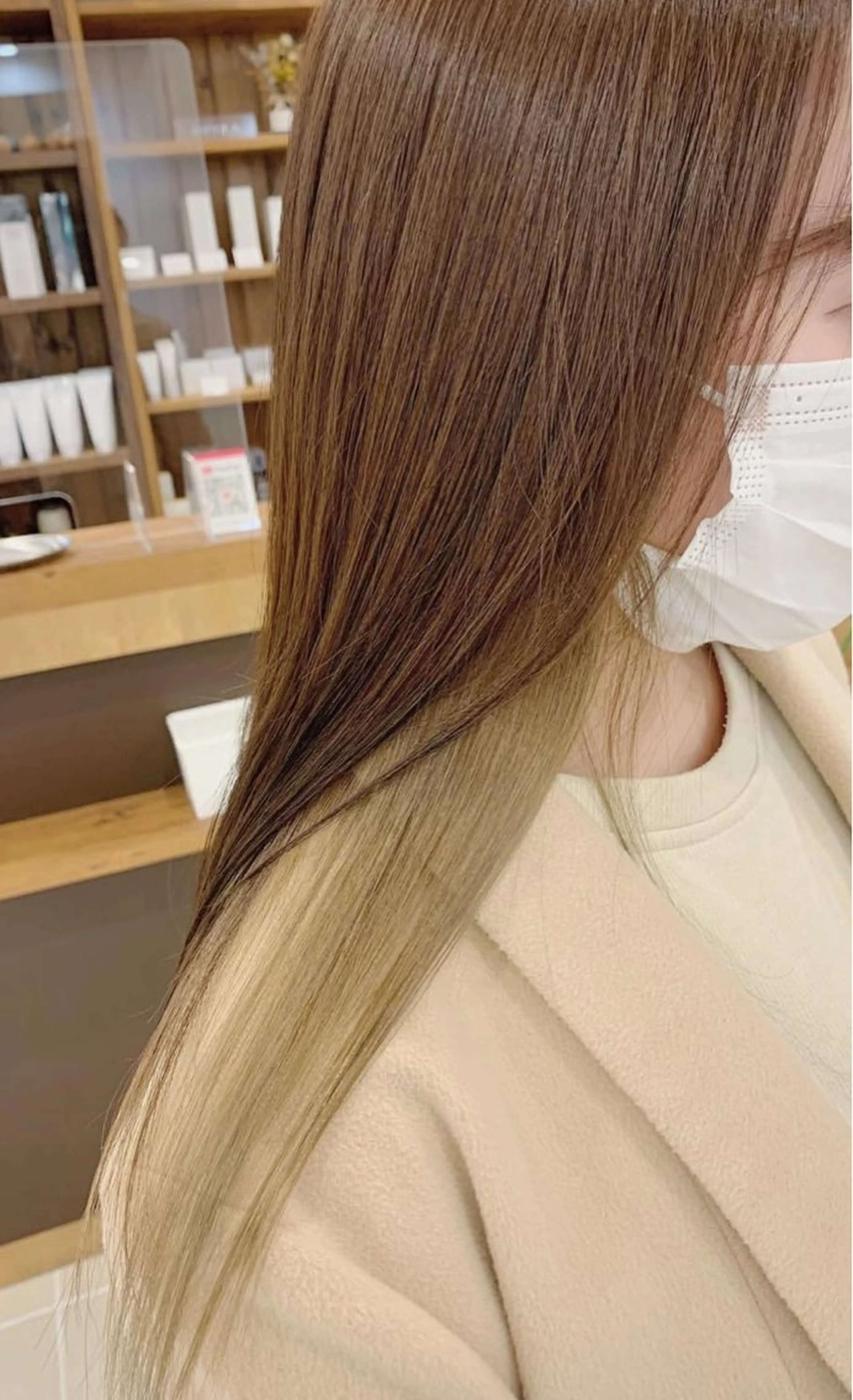 カラー AKAI TOBIRA所属・西生 昌穂のヘアスタイル