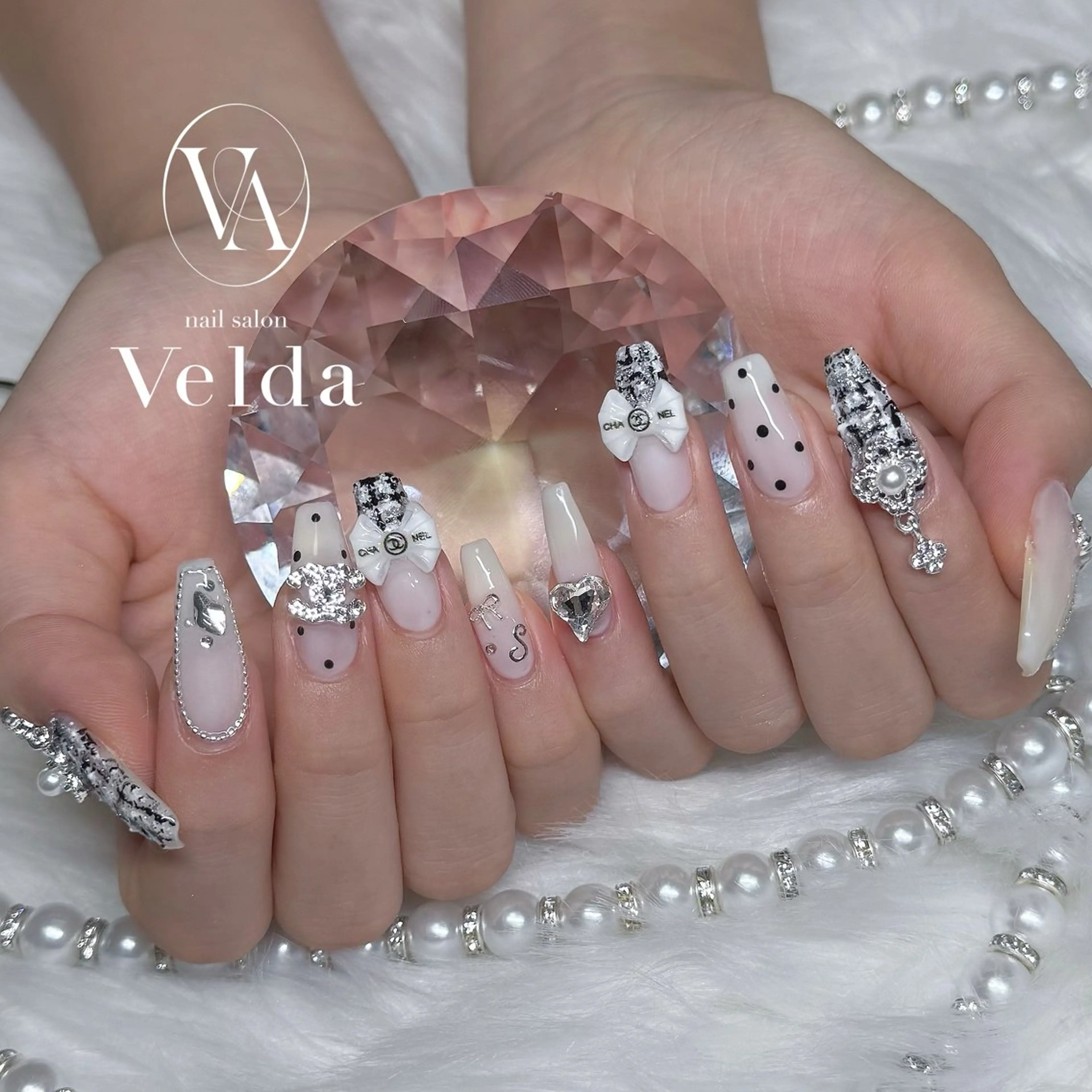 ネイル ドット ワンカラーネイル ツイードネイル ハンドネイル 💎Rina 💎のネイルデザイン