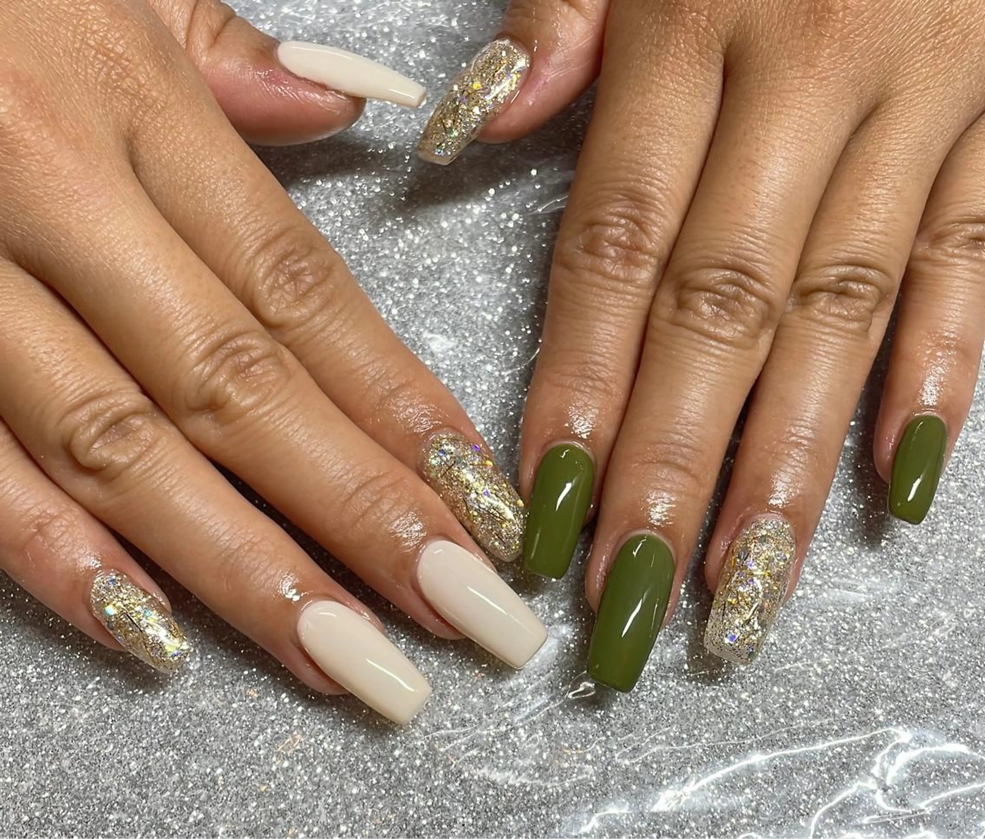 ネイル ハンドネイル VIERU 🌈🎀💖のネイルデザイン