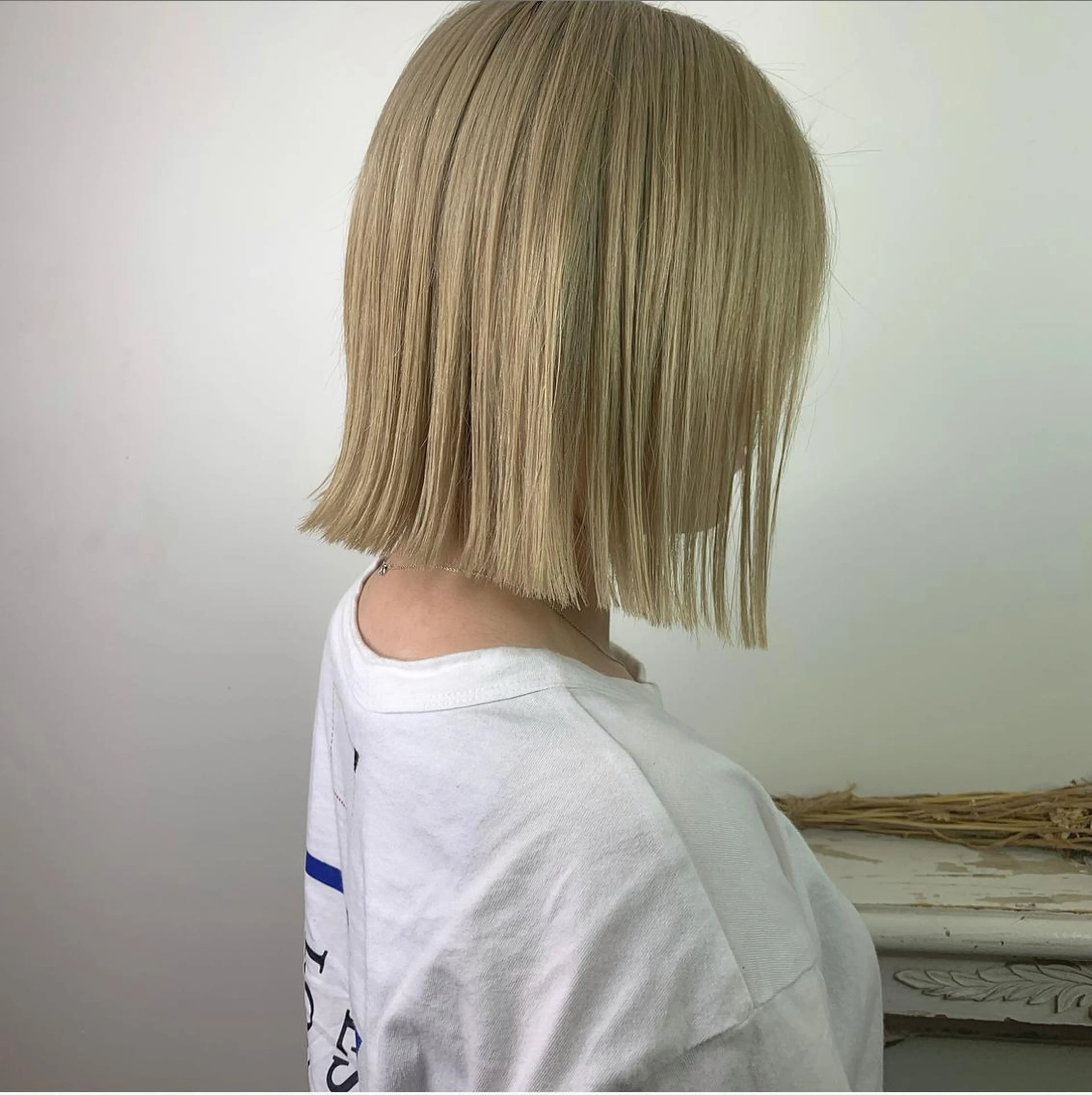 ショート カラー stylist店長 岡本真依のヘアスタイル