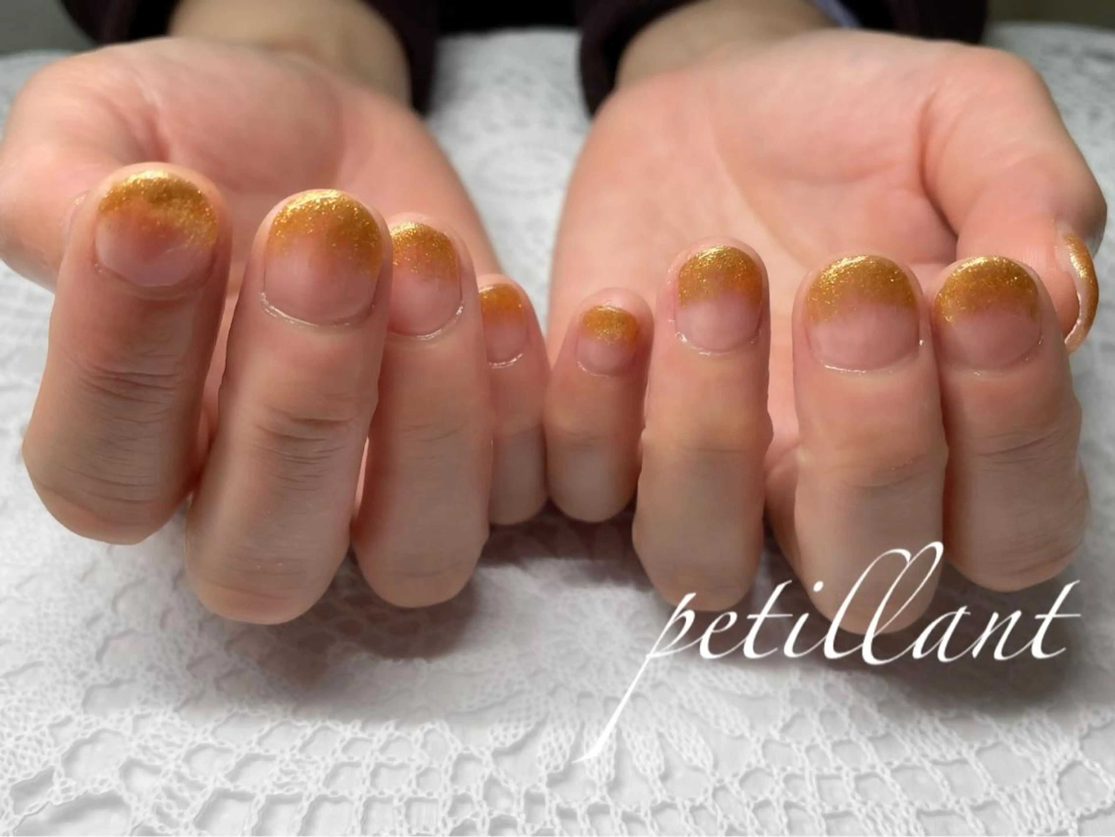 ネイル ジェルネイル ゴールド グラデーション ラメ(グリッター) petillant所属・nail salon petillantのネイルデザイン