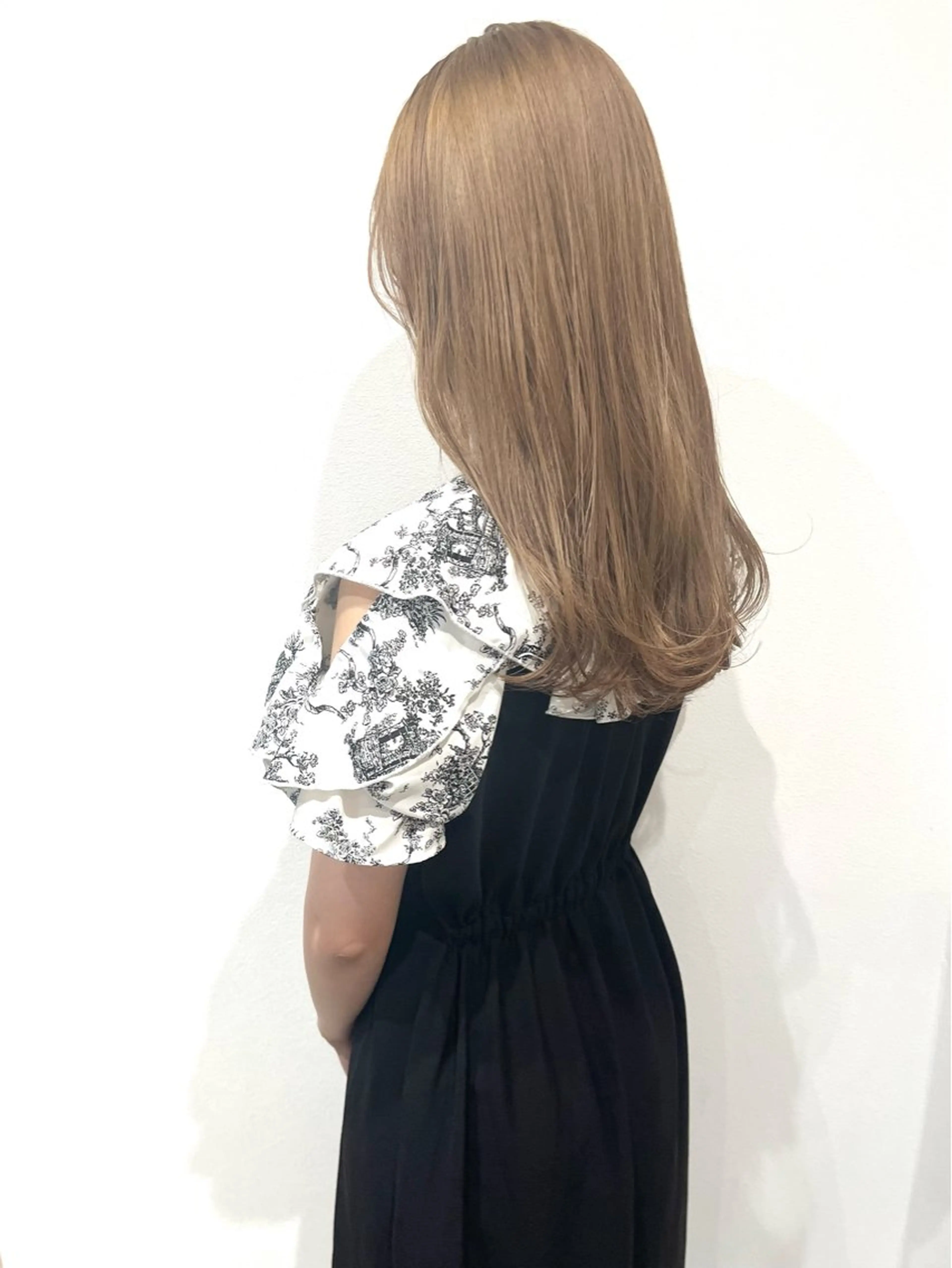 ロング MYRTLE TSUNODAのヘアスタイル