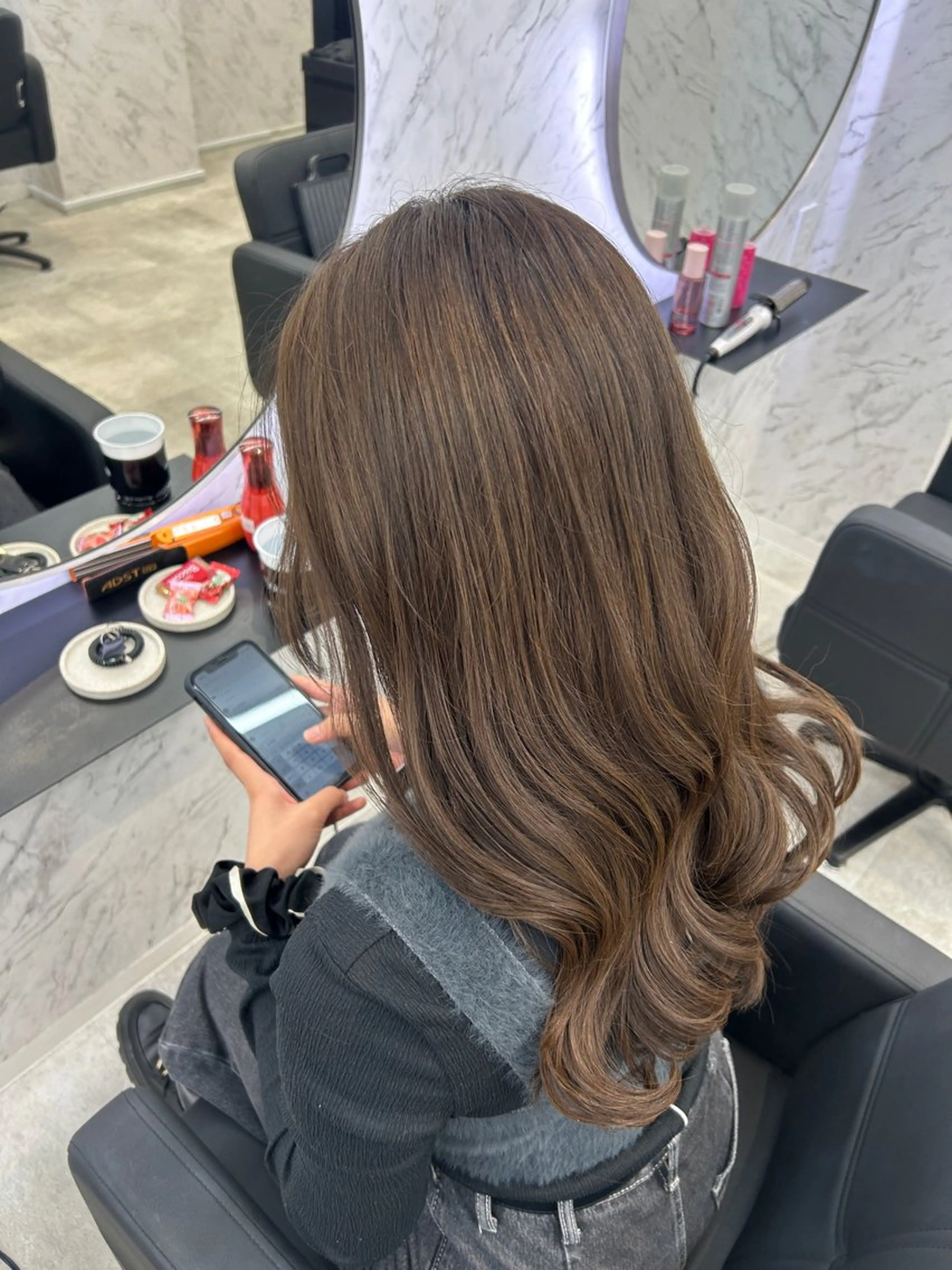 ロング カラー ベージュカラー オリーブベージュ ヘアカラー トリートメント カット¥1100 ✂️MIUのヘアスタイル