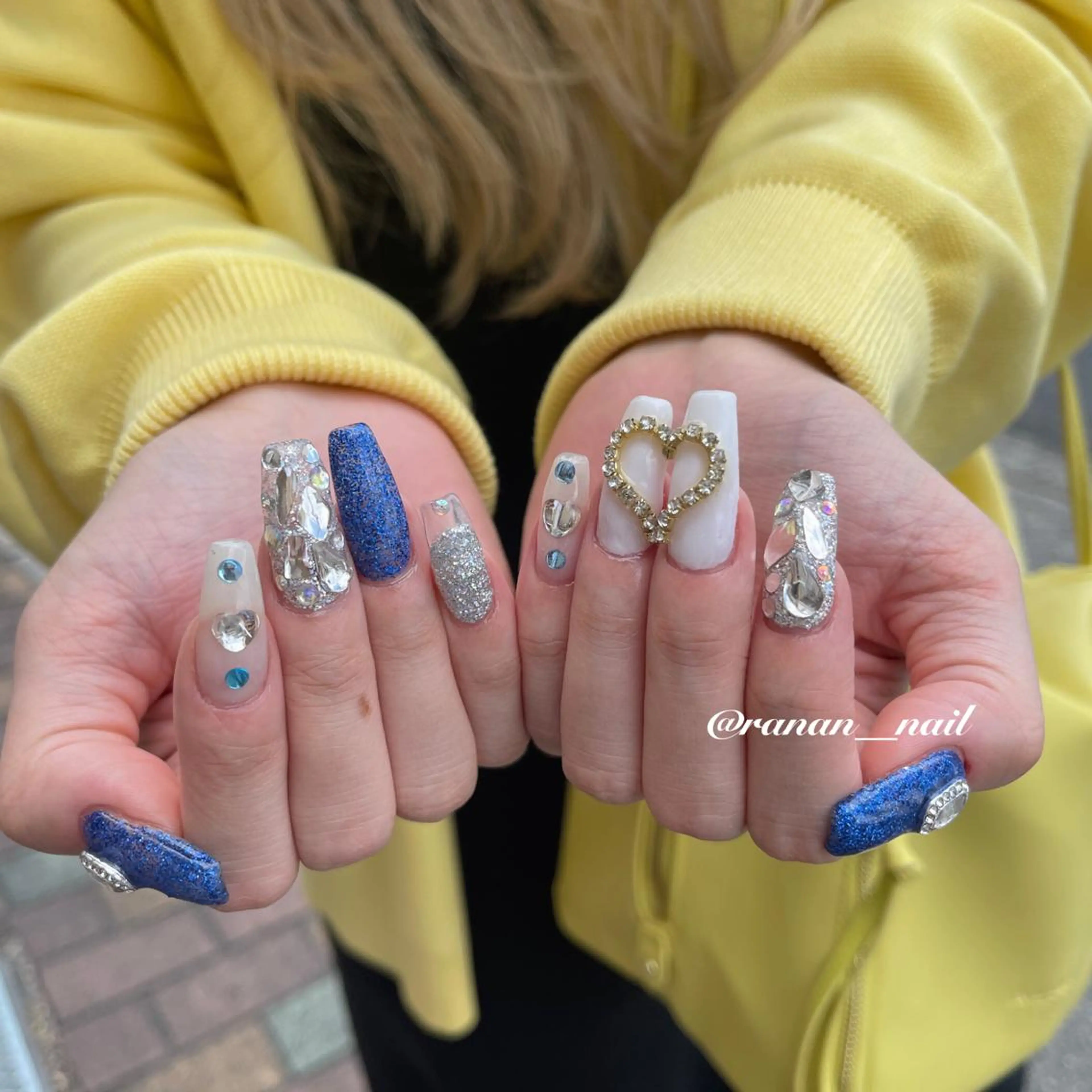 ネイル ハート キラキラネイル 𝓇𝒶𝓃𝒶𝓃 𝓃𝒶𝒾𝓁のネイルデザイン