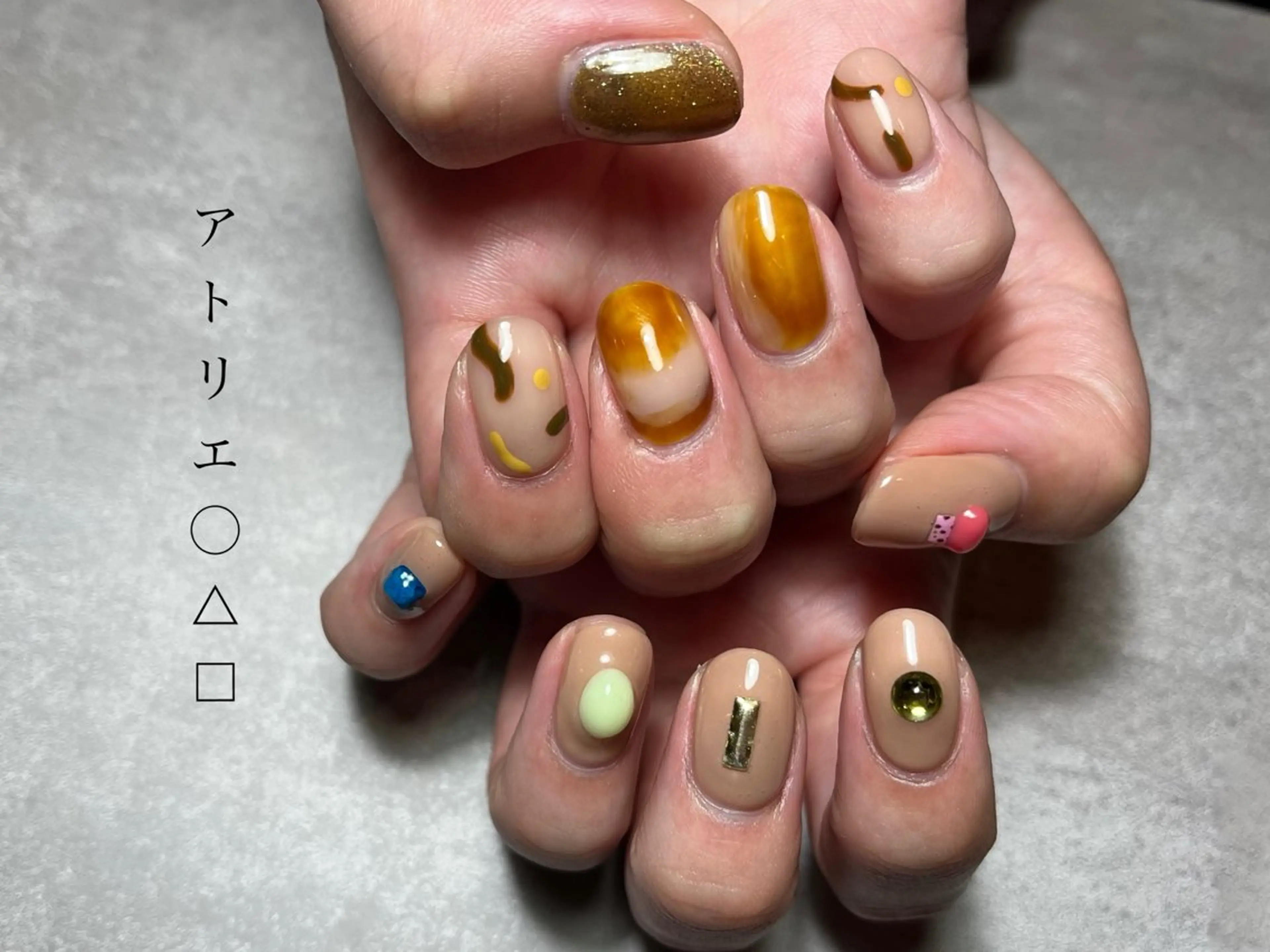 ネイル ハンドネイル アトリエ ○△□のネイルデザイン