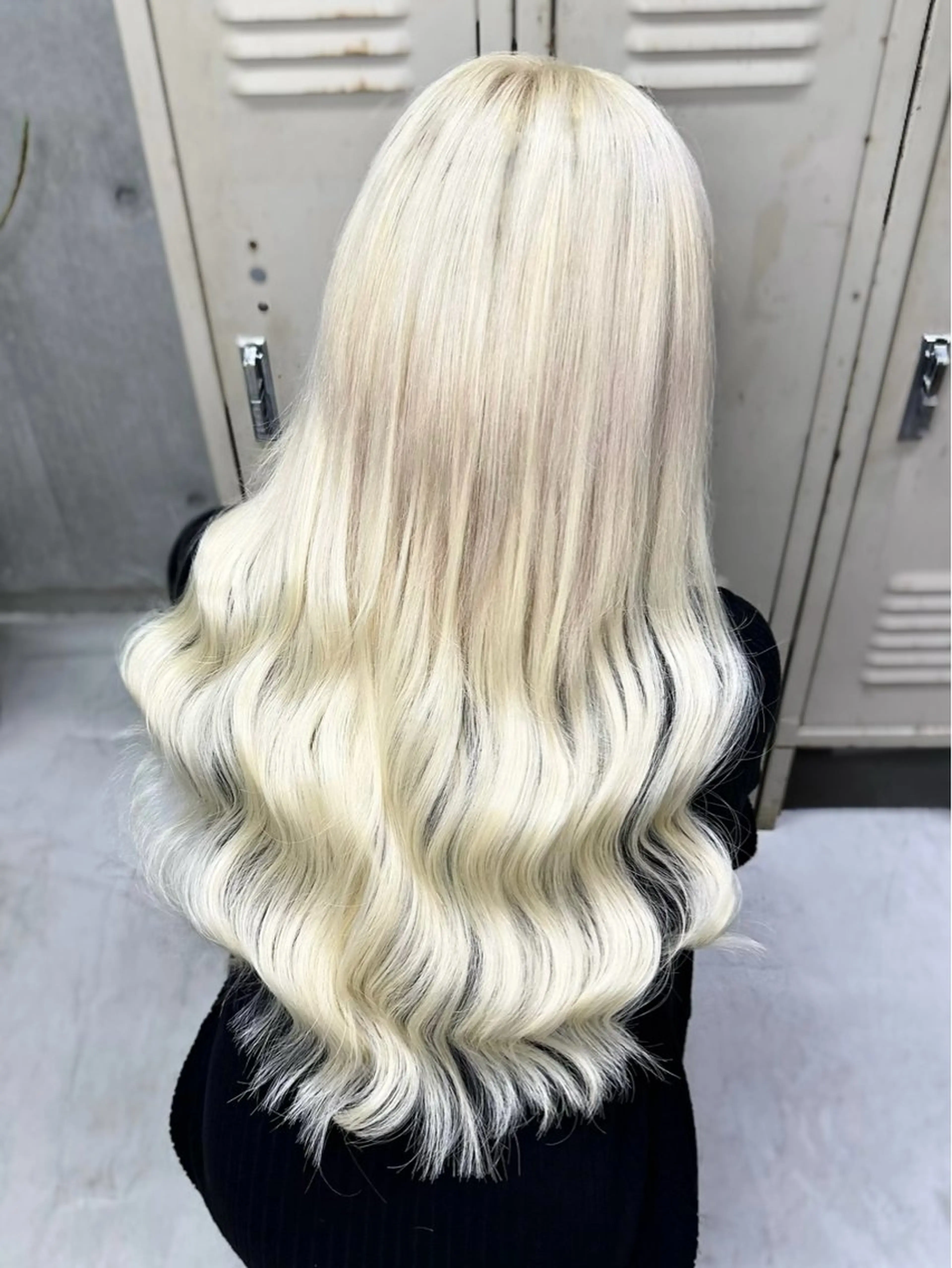 ロング カラー ブロンド ホワイトブロンド エクステ ヘアカラー かずくん🦩名古屋 ハイトーン/レイヤーのヘアスタイル