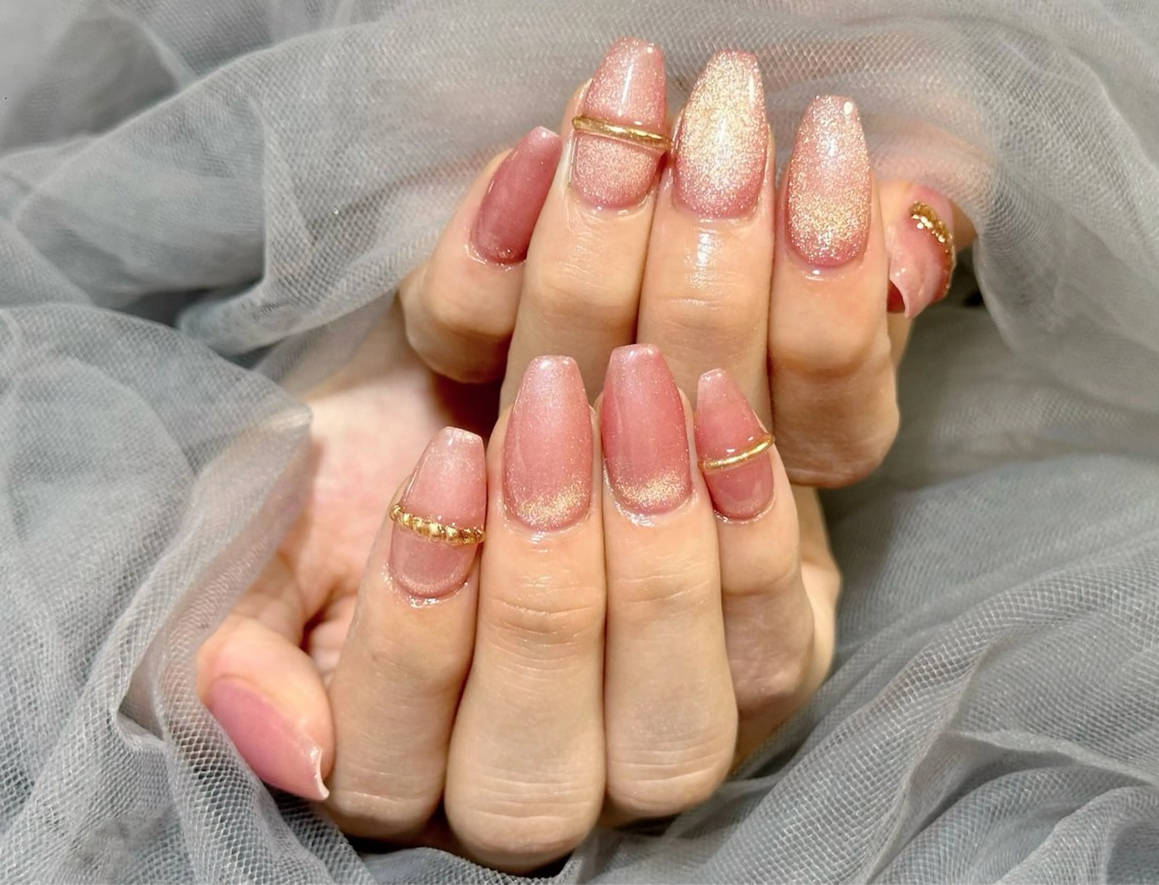 ネイル マグネットネイル ハンドネイル Nail Salon KURELLYのネイルデザイン