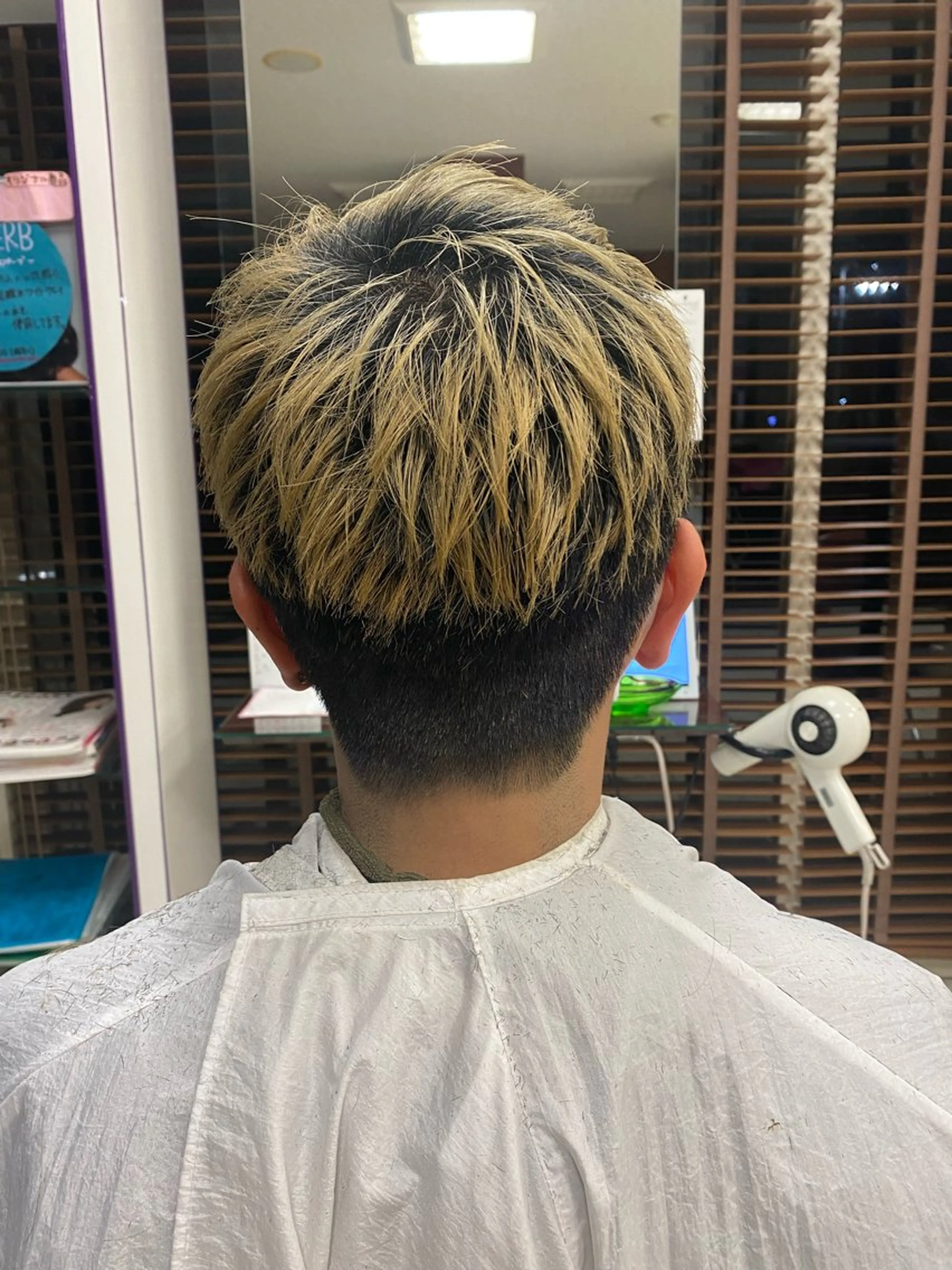 ショート メンズ 大輪 日向子のヘアスタイル