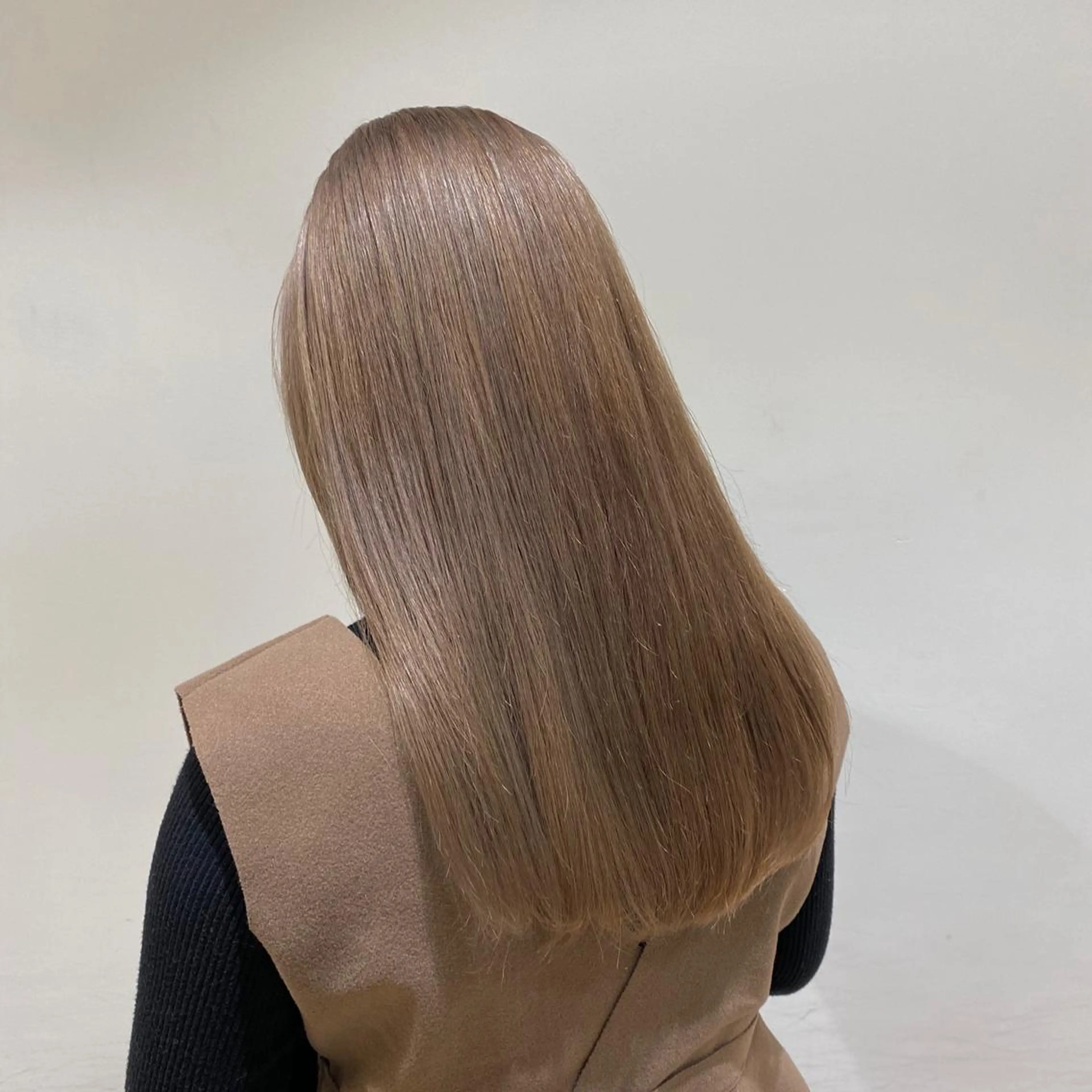 ロング カラー ブリーチ グラデーションカラー ハイトーンカラー ヘアカラー トリートメント ꧁𐬹川端 さくら𐬹꧂のヘアスタイル