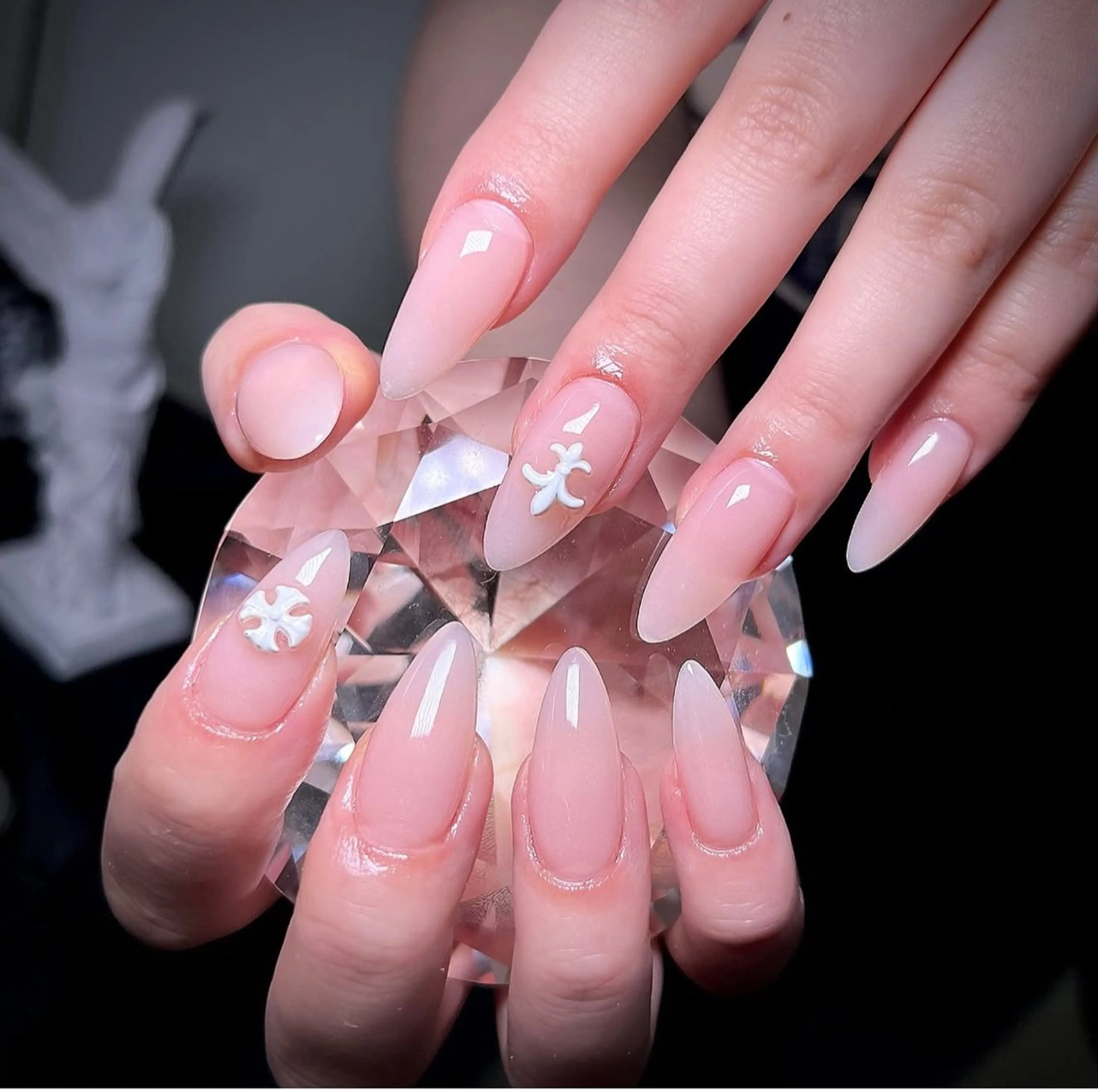 ネイル アニマル柄 オーロラネイル チークネイル フラッシュネイル ジェルネイル ハンドネイル Hinaa 池袋のネイルデザイン