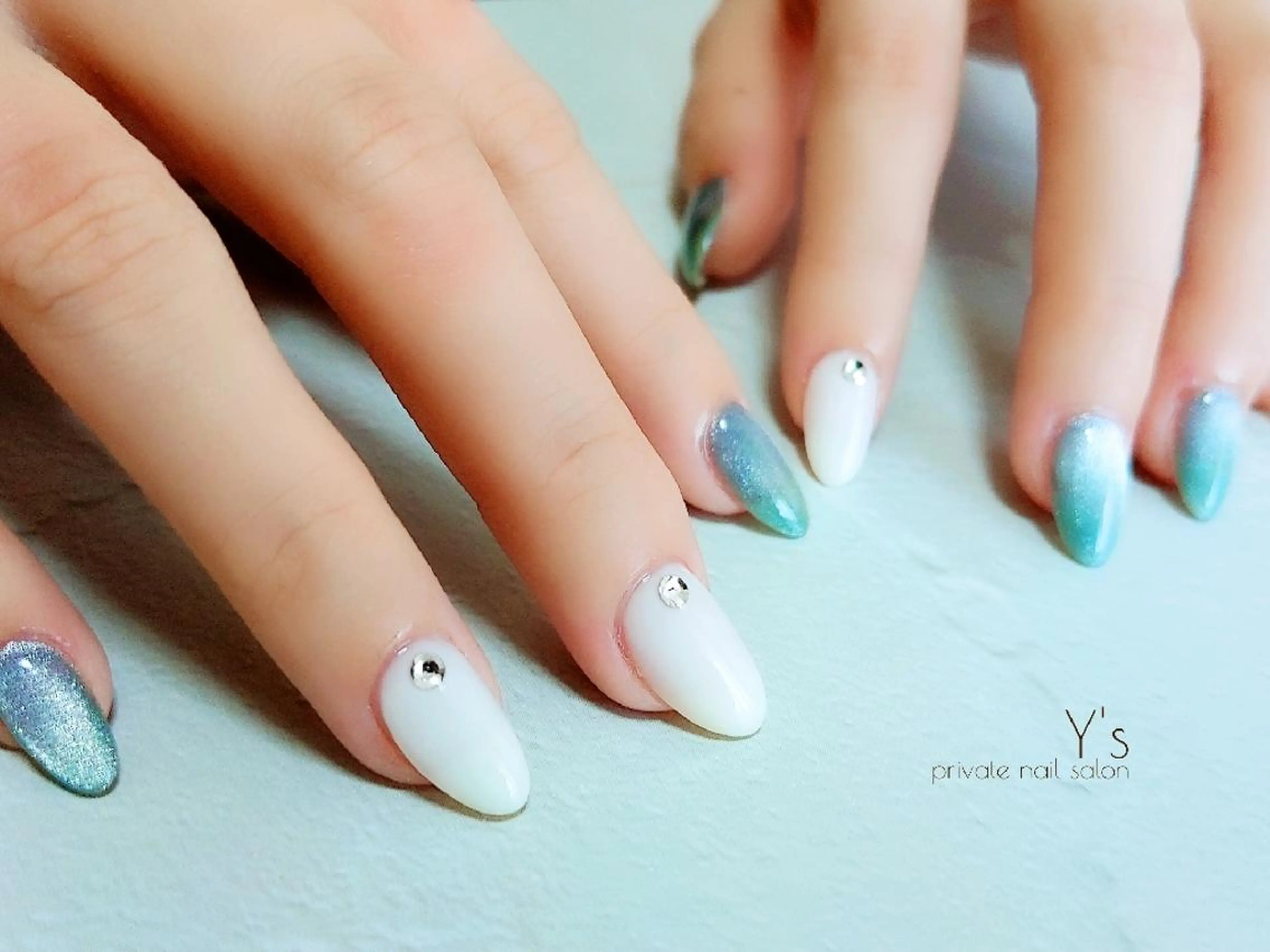 ネイル ハンドネイル YUMI NAGAI  のネイルデザイン