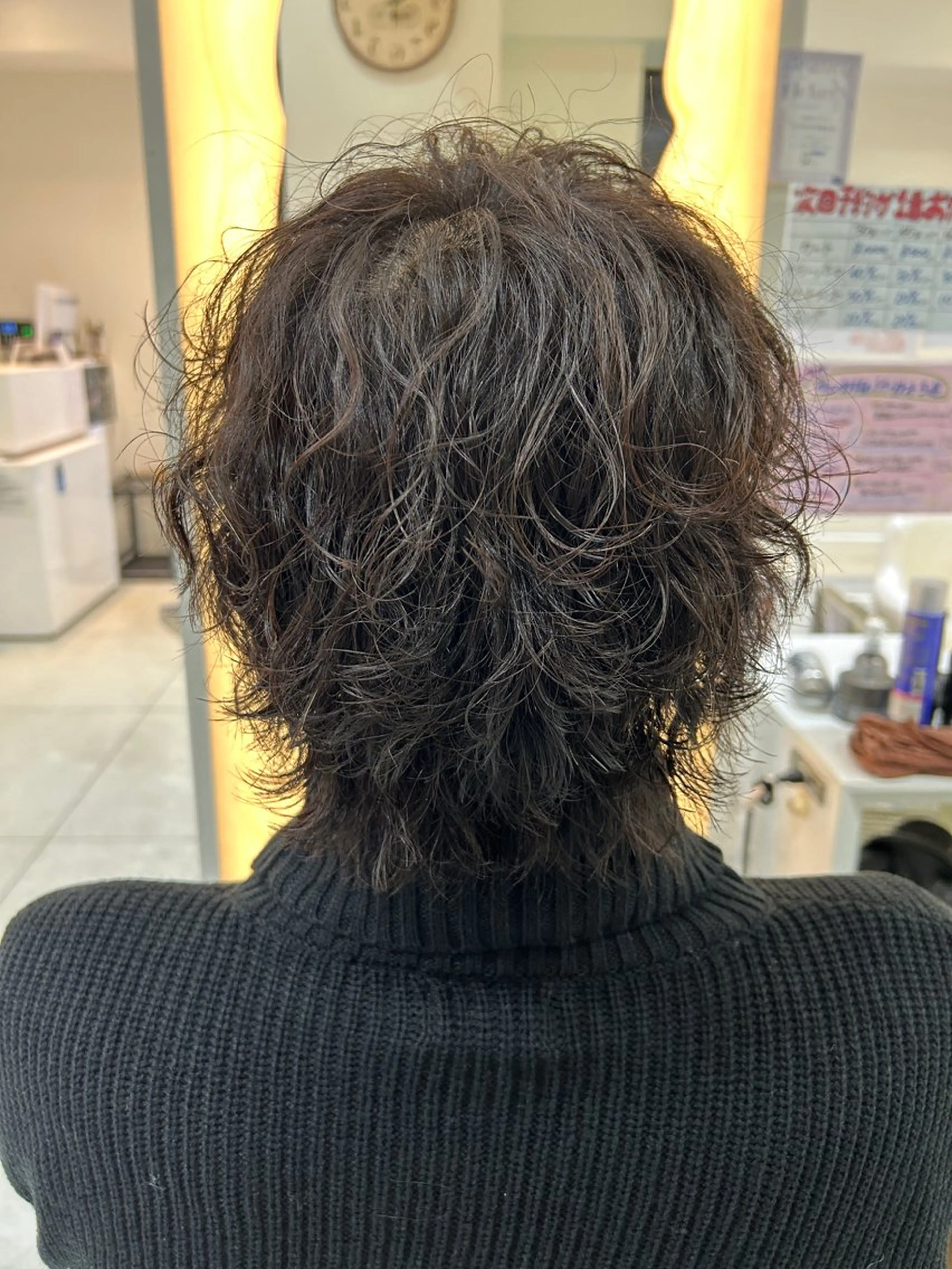 パーマ メンズ 波巻きパーマ メンズウルフカット ウルフカット 稲村 直也のヘアスタイル