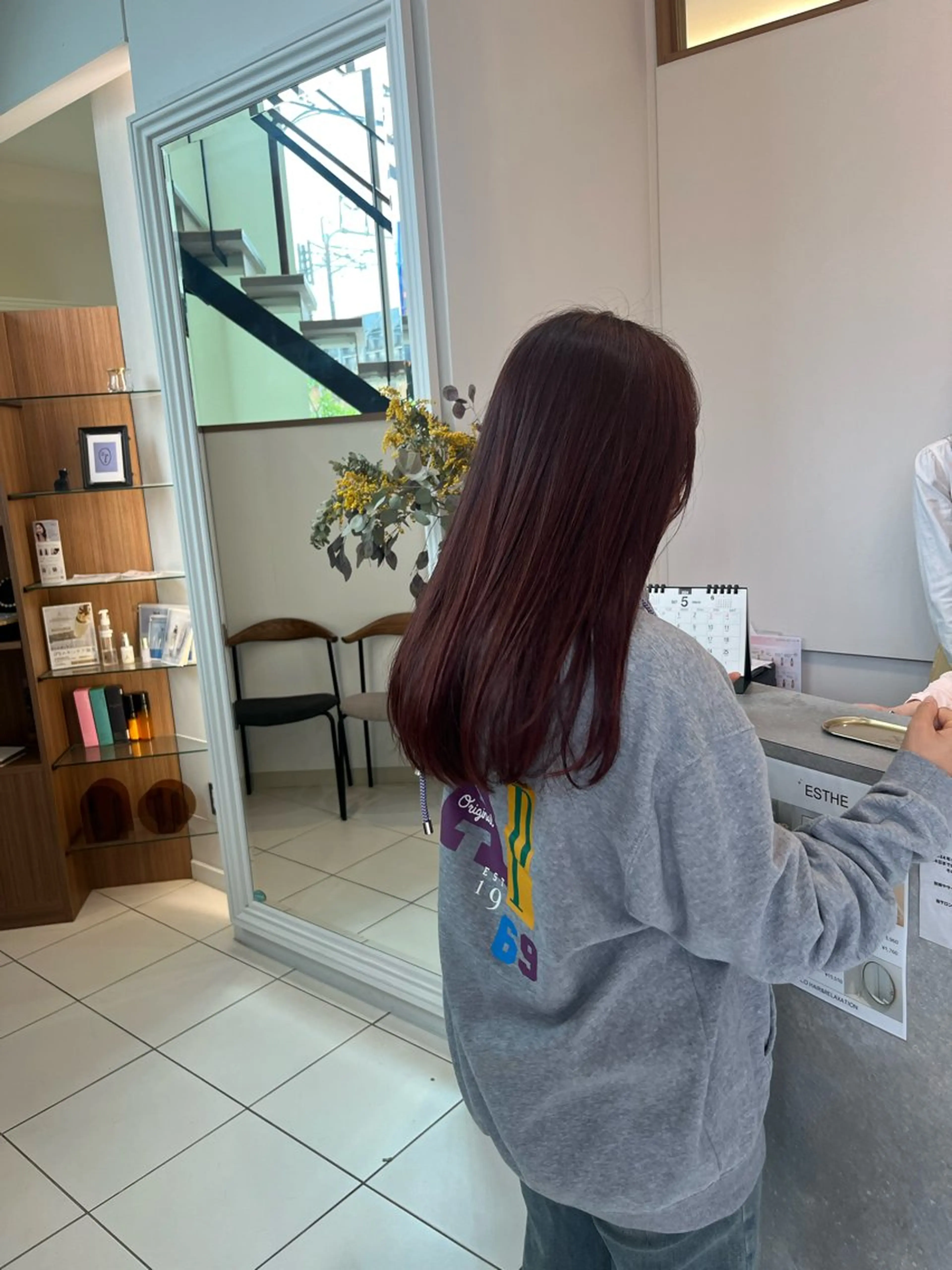 ロング ピンクブラウン ヘアカラー トリートメント 浅野 ダイジロウのヘアスタイル