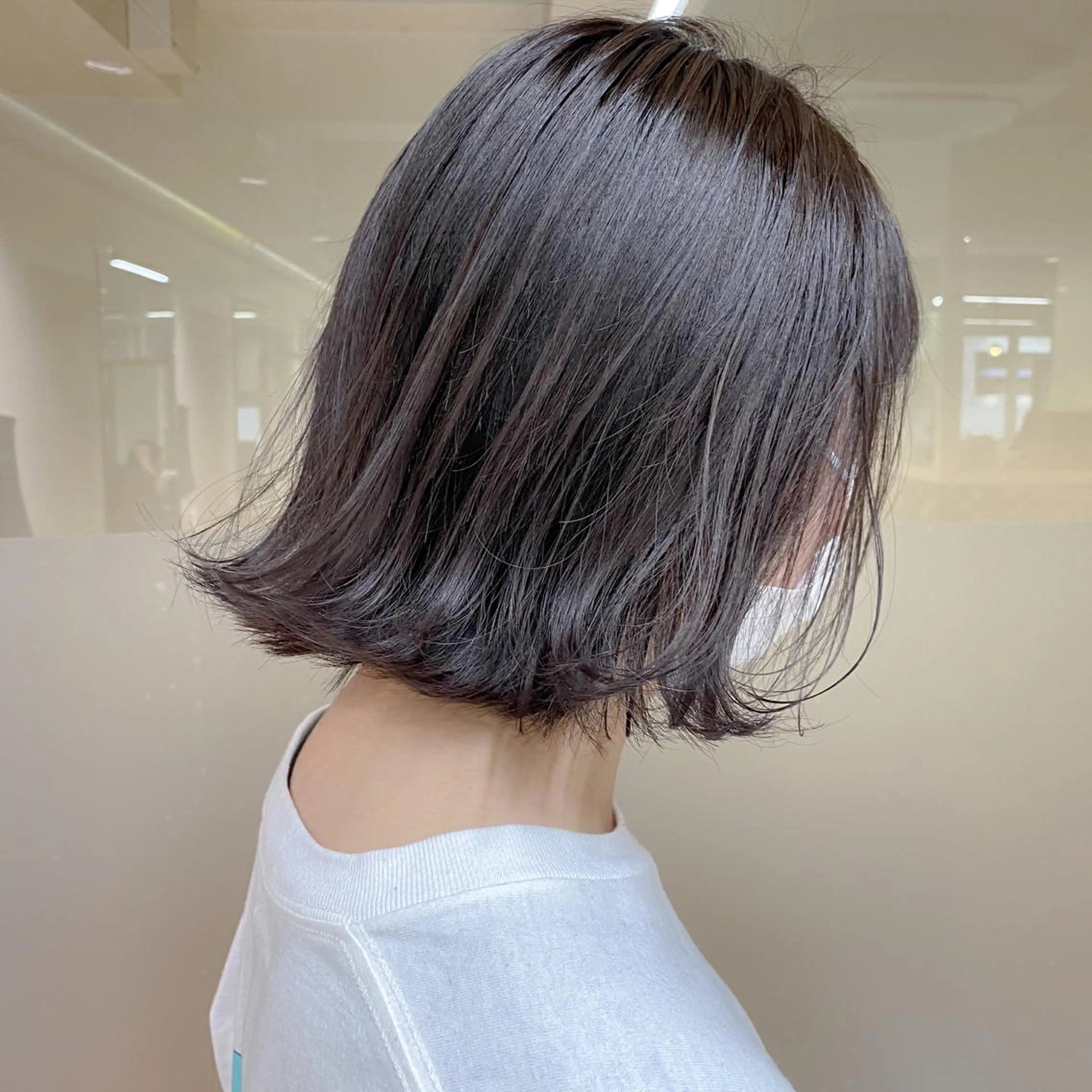 ミディアム カラー アッシュ バレイヤージュ ブルーカラー ブルーアッシュ レイヤーカット 【透明感、艶髪】西村 有司のヘアスタイル