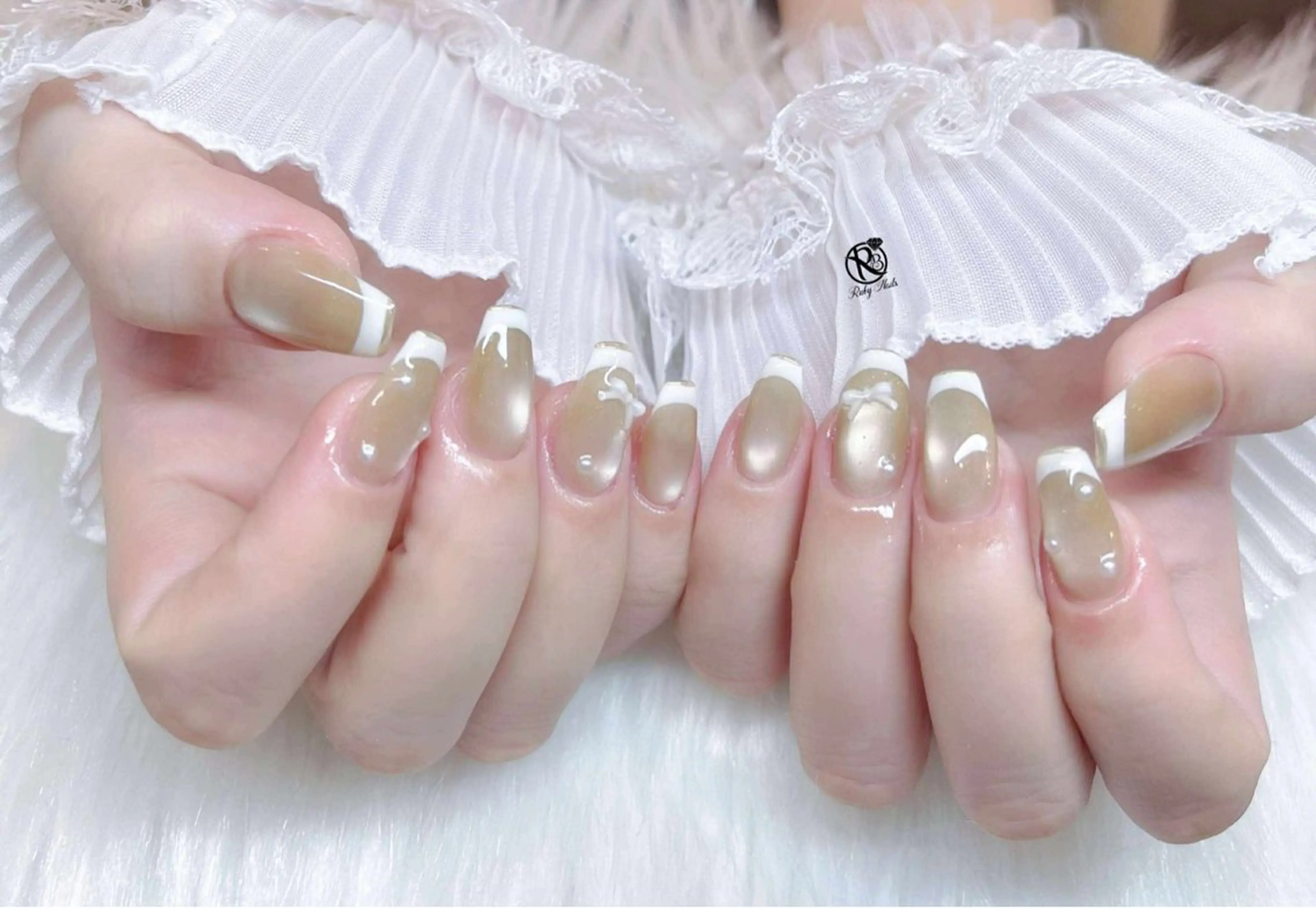 ネイル ボルドー ブラウン チークネイル ドット フットネイル ハンドネイル RUBY Nail 日暮里店のネイルデザイン